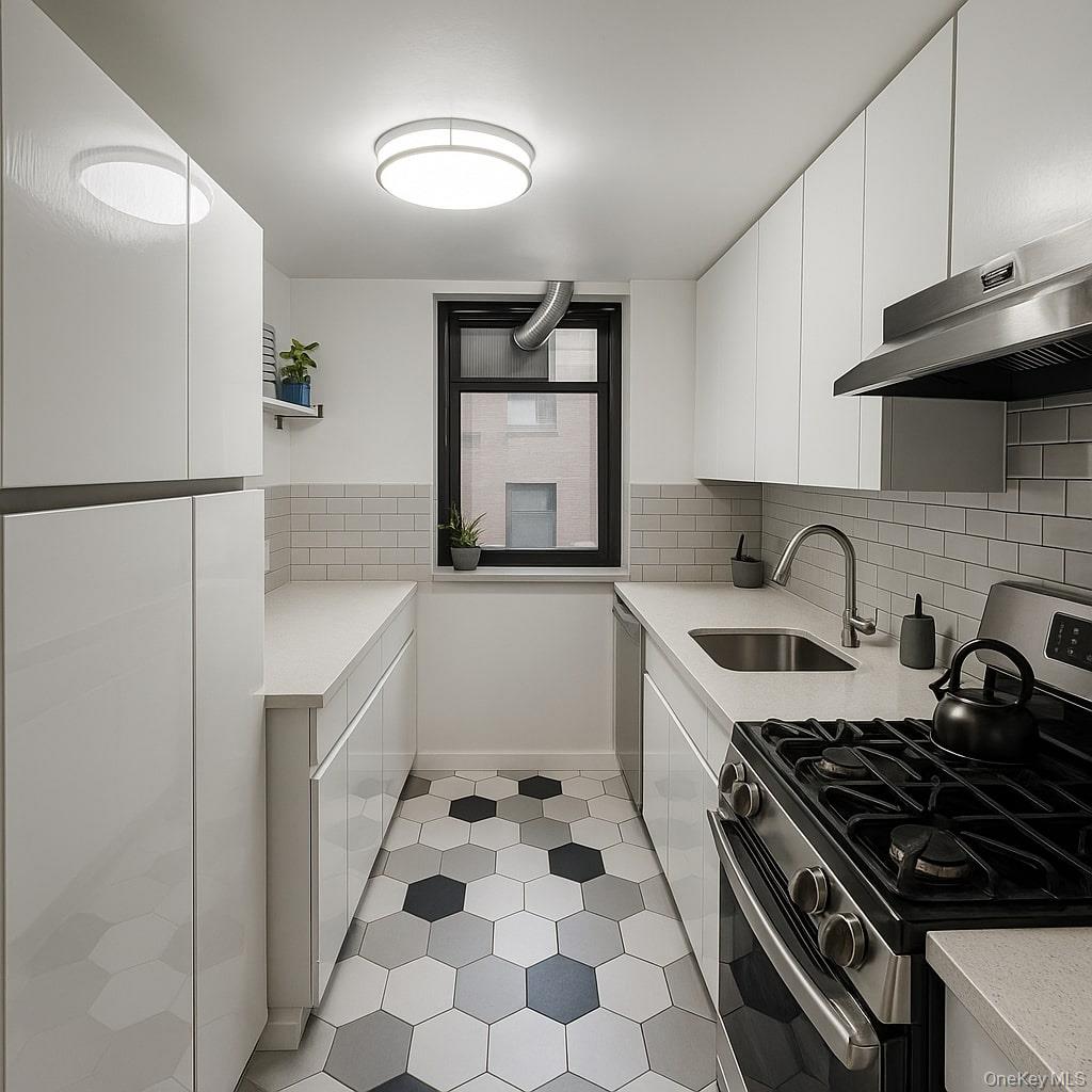 #5 photo, 10933 71st Road, Forest Hills , NY 11375