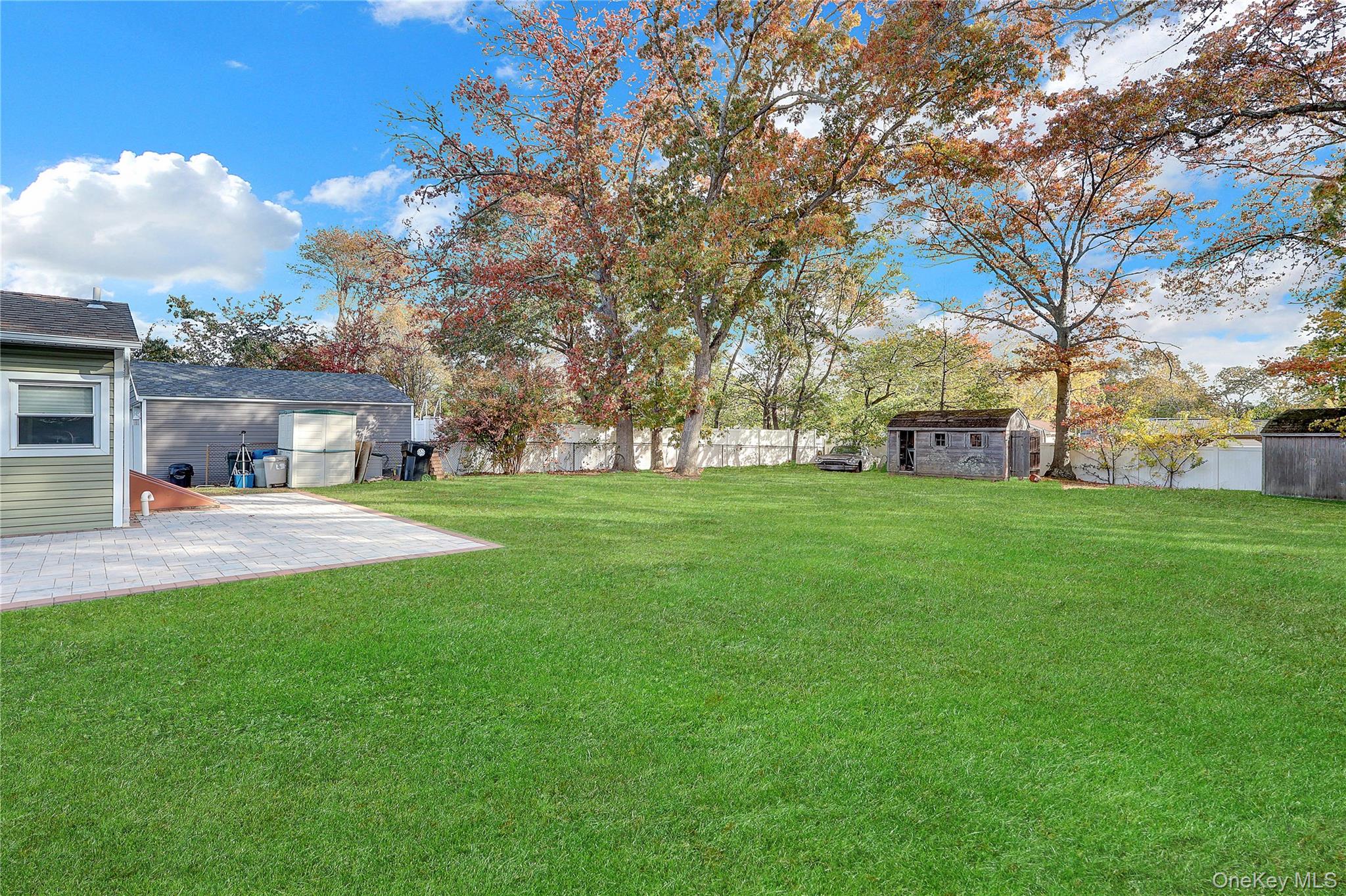 #7 photo, 882 Ocean Avenue, West Islip , NY 11795