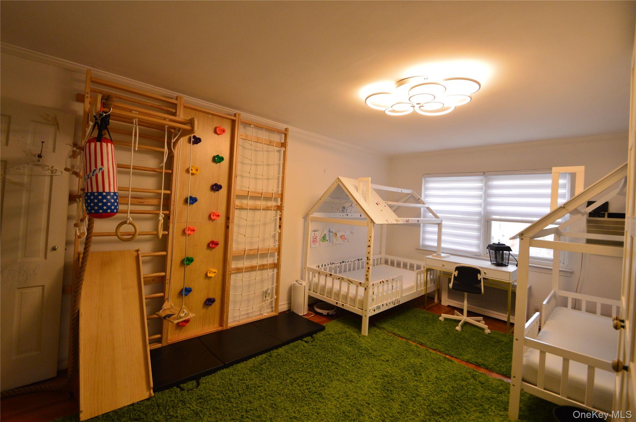 #11 photo, 10546 65th Road, Forest Hills , NY 11375