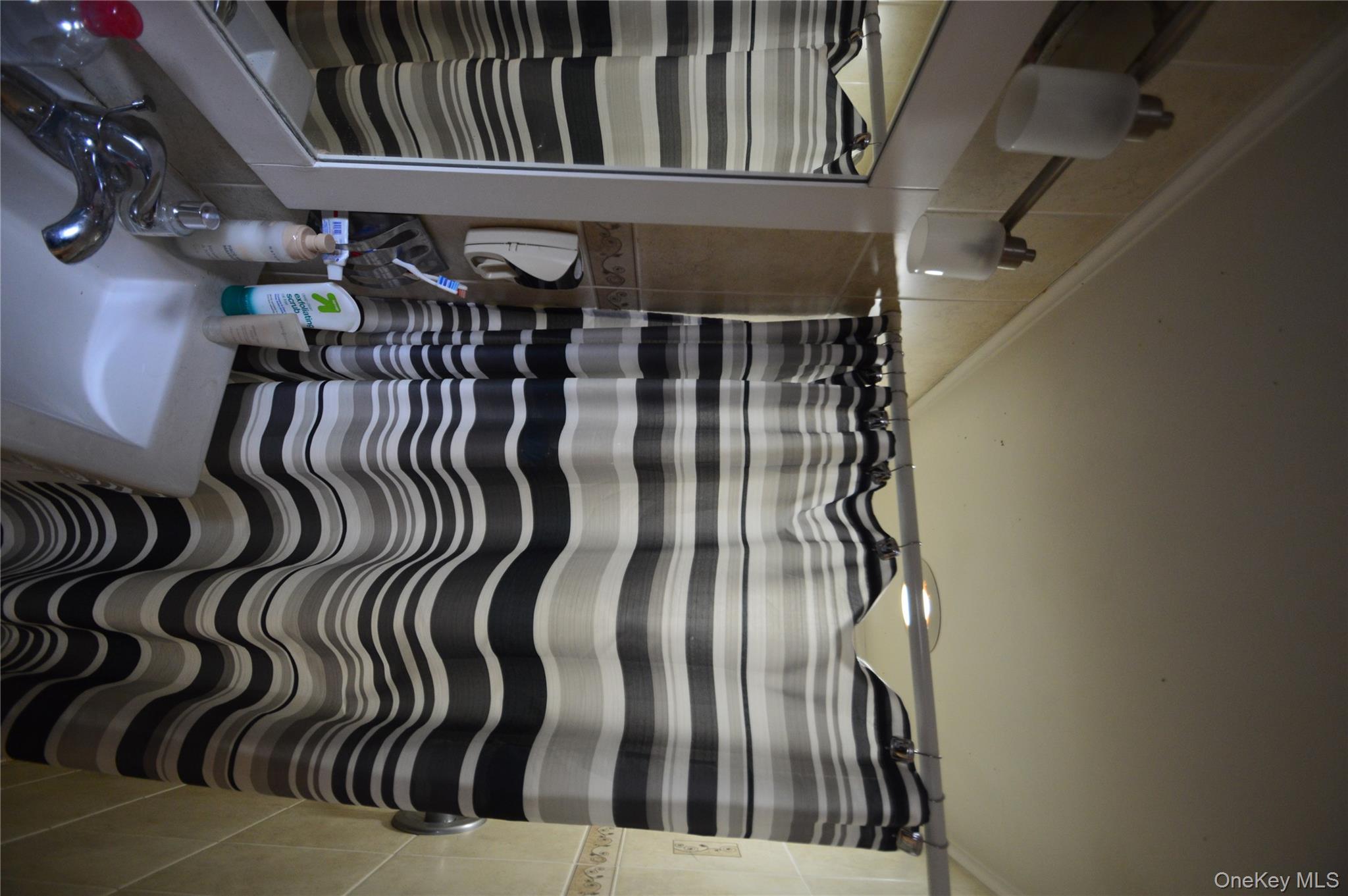 #15 photo, 10546 65th Road, Forest Hills , NY 11375