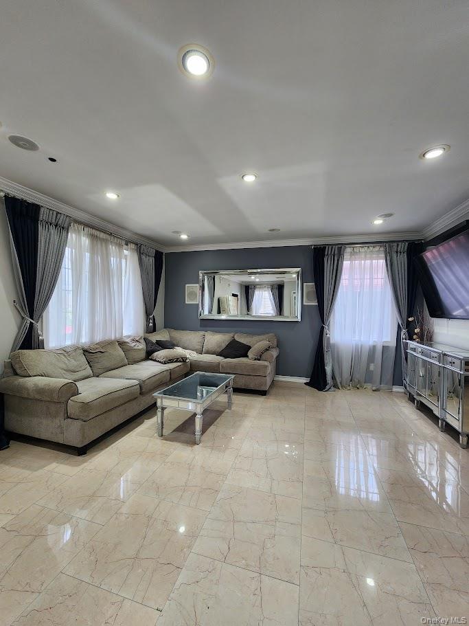 #4 photo, 10546 65th Road, Forest Hills , NY 11375