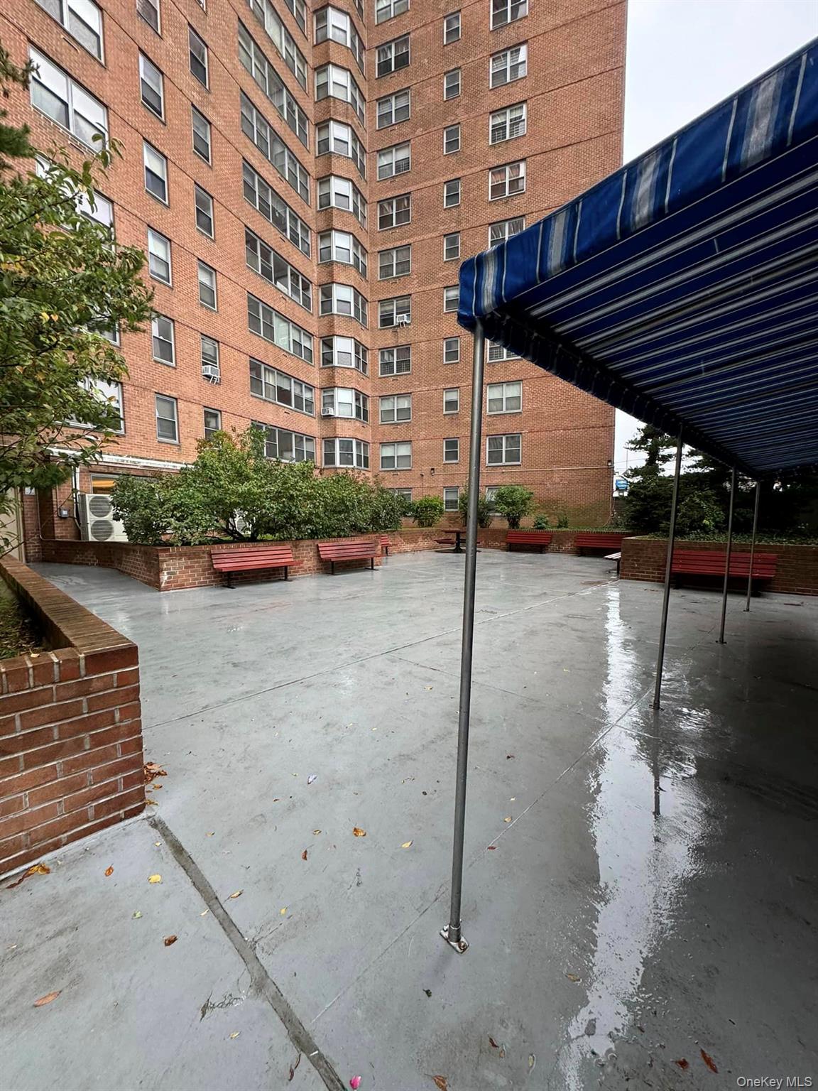 #14 photo, 70-25 Yellowstone Blvd, Forest Hills , NY 11375