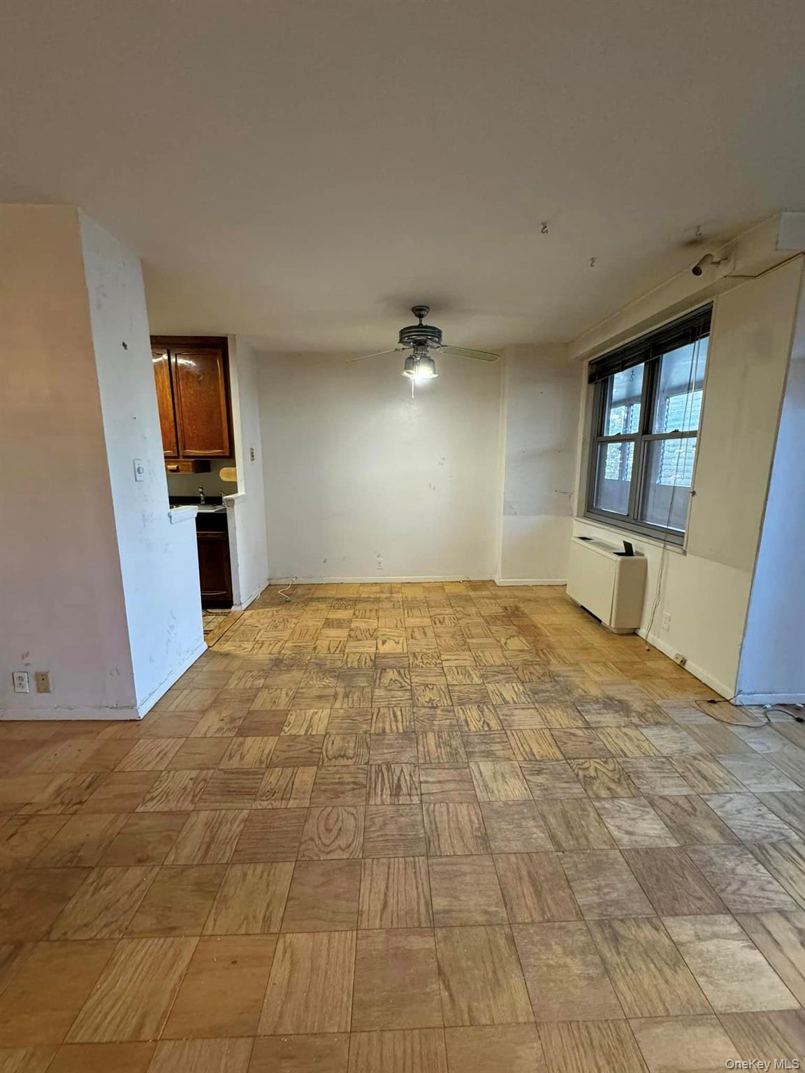 #7 photo, 70-25 Yellowstone Blvd, Forest Hills , NY 11375