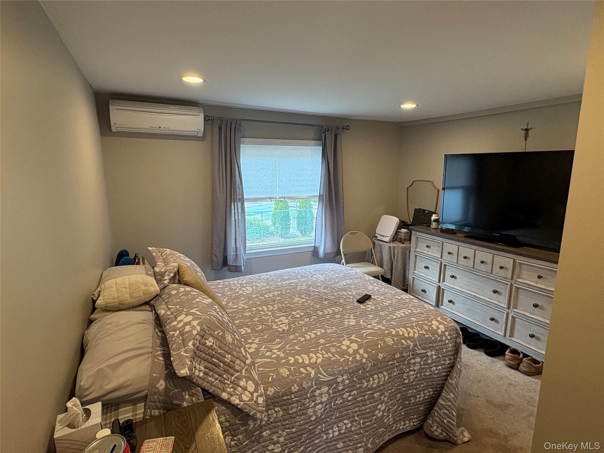 #1 photo, 191 Atlantic Place, Hauppauge , NY 11788