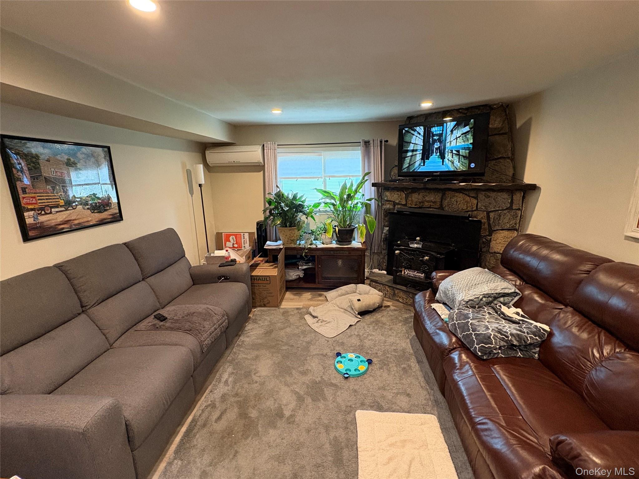 #2 photo, 191 Atlantic Place, Hauppauge , NY 11788