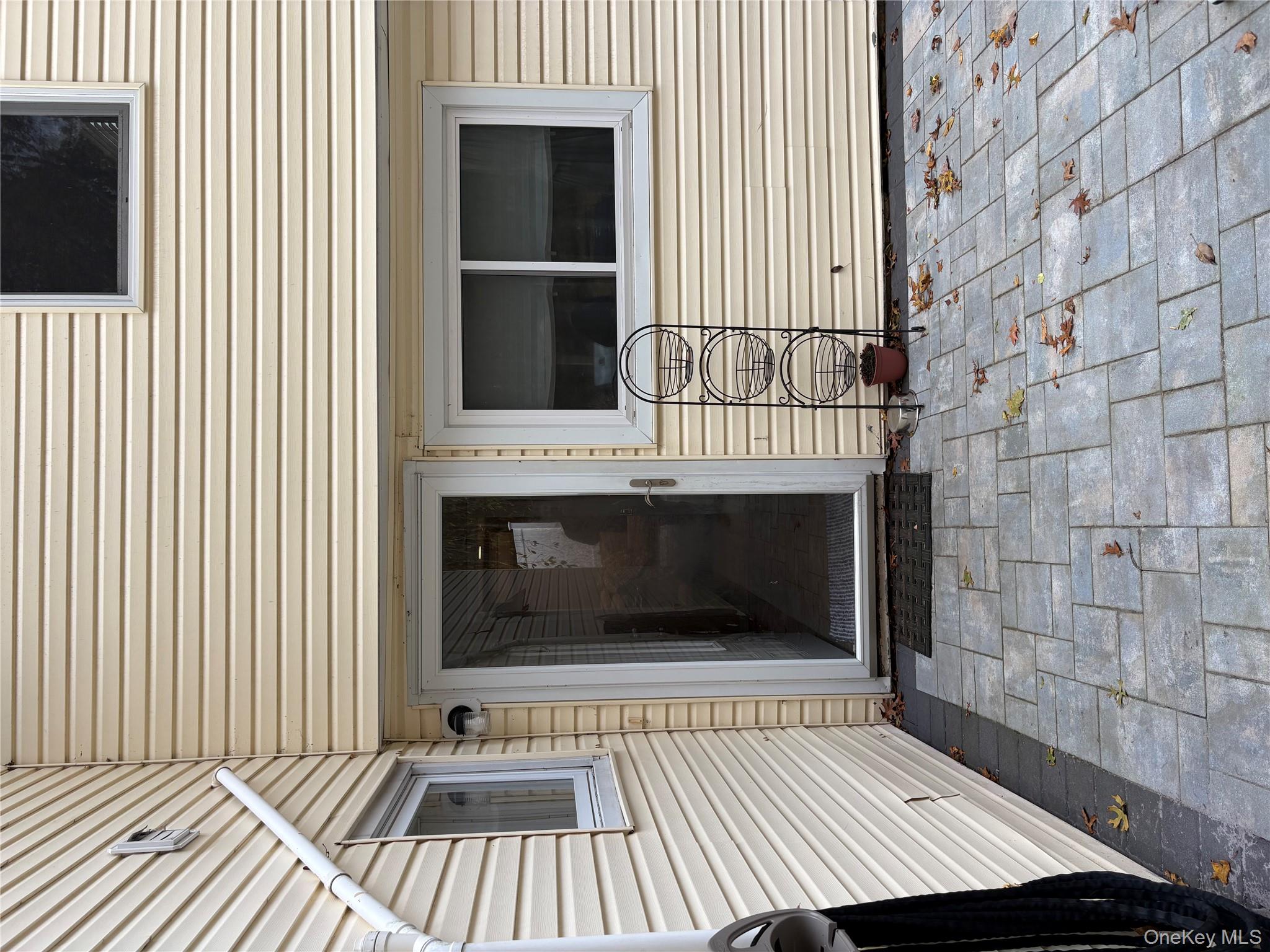 #9 photo, 191 Atlantic Place, Hauppauge , NY 11788