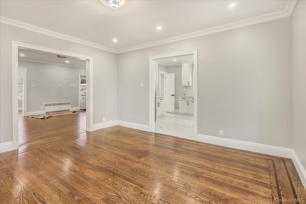 #19 photo, 327 N Forest Avenue, Rockville Centre , NY 11570