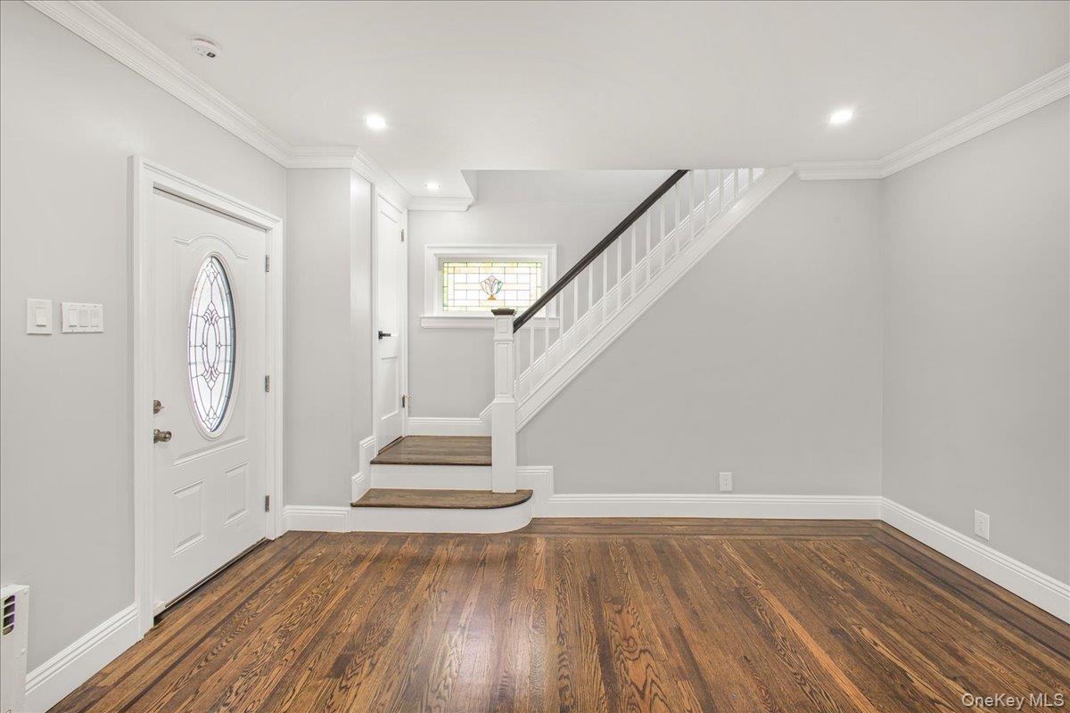 #8 photo, 327 N Forest Avenue, Rockville Centre , NY 11570