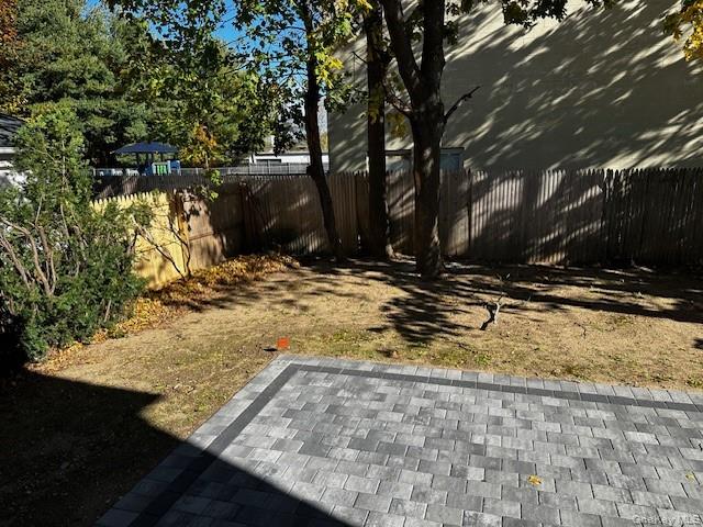 #16 photo, 25 Maple Place, Hicksville , NY 11801