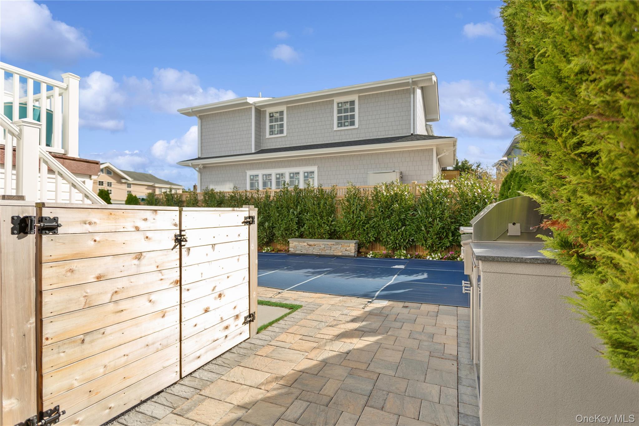 #11 photo, 2 Leamington St, Lido Beach , NY 11561