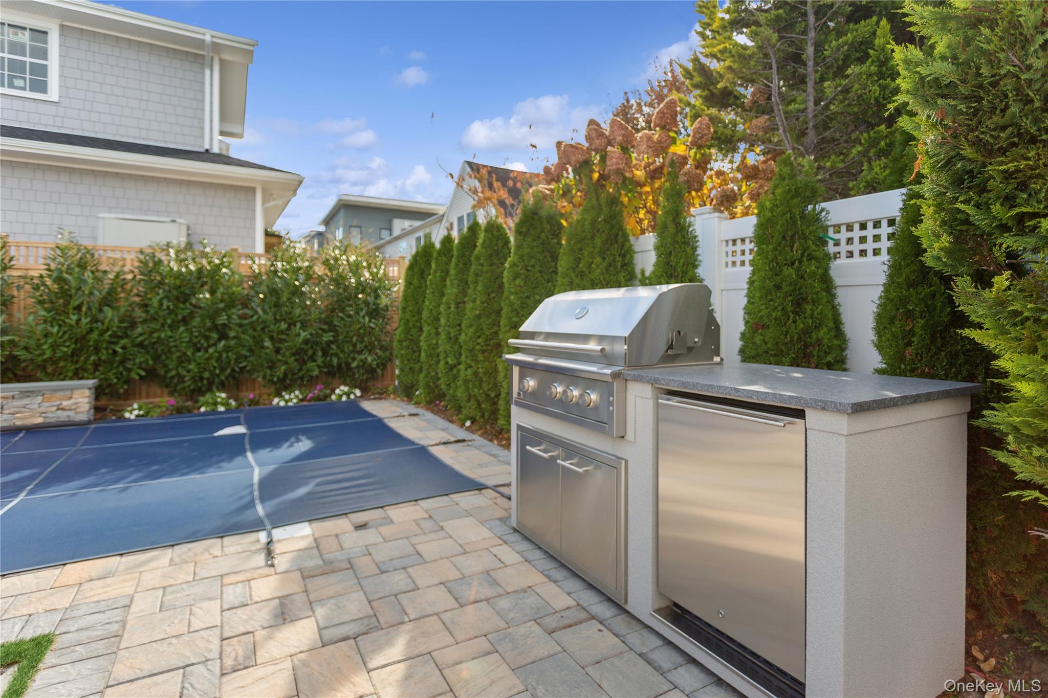 #12 photo, 2 Leamington St, Lido Beach , NY 11561