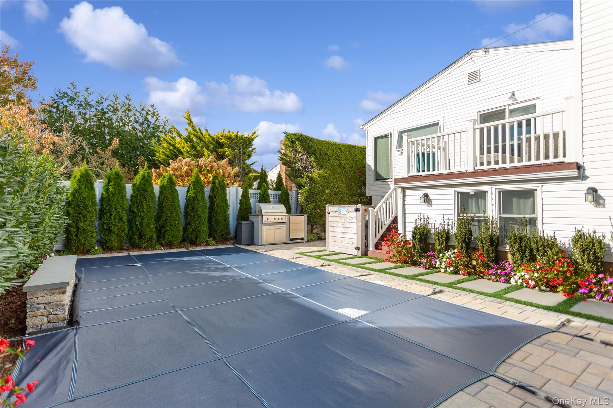 #13 photo, 2 Leamington St, Lido Beach , NY 11561