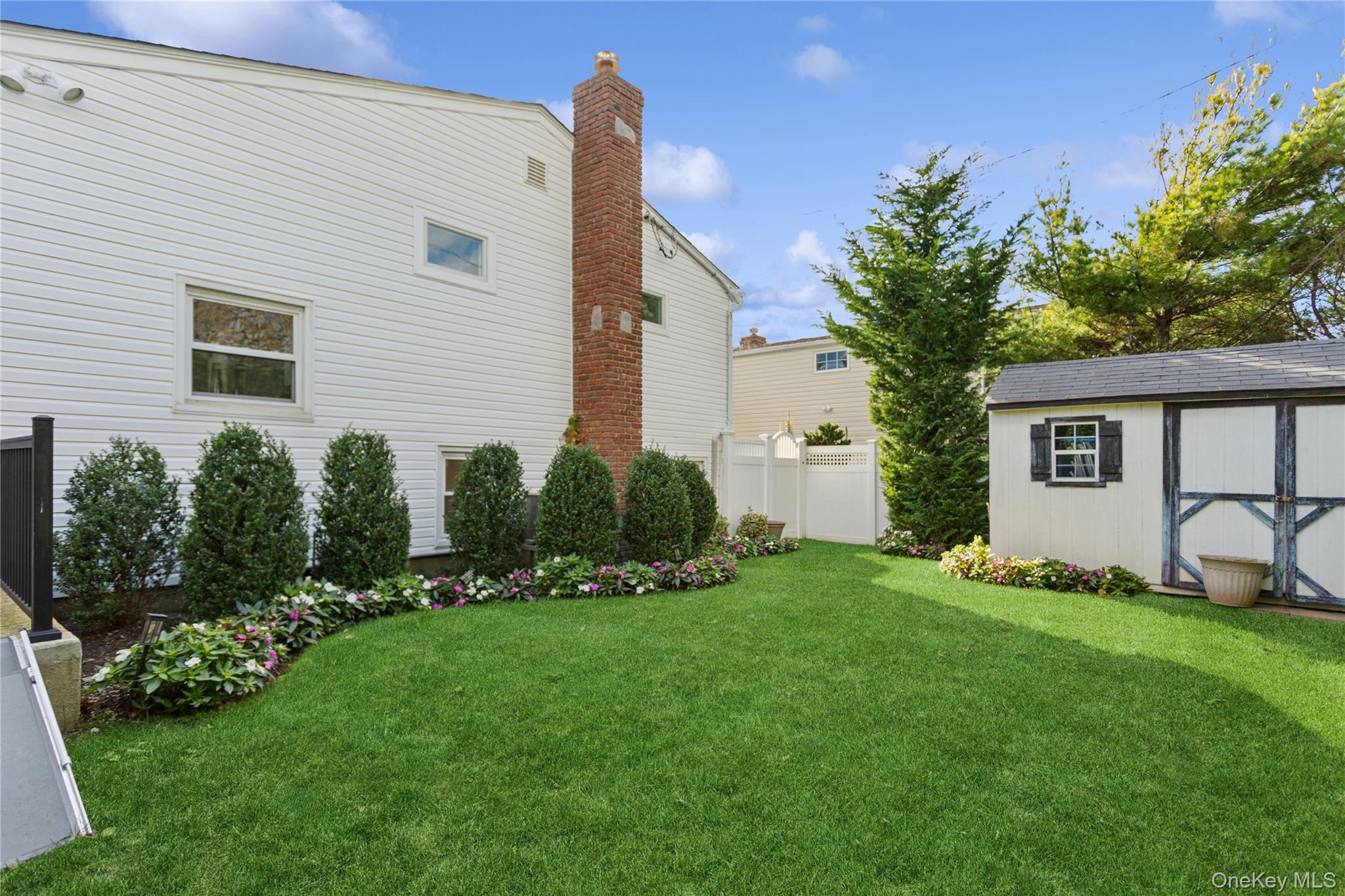 #16 photo, 2 Leamington St, Lido Beach , NY 11561