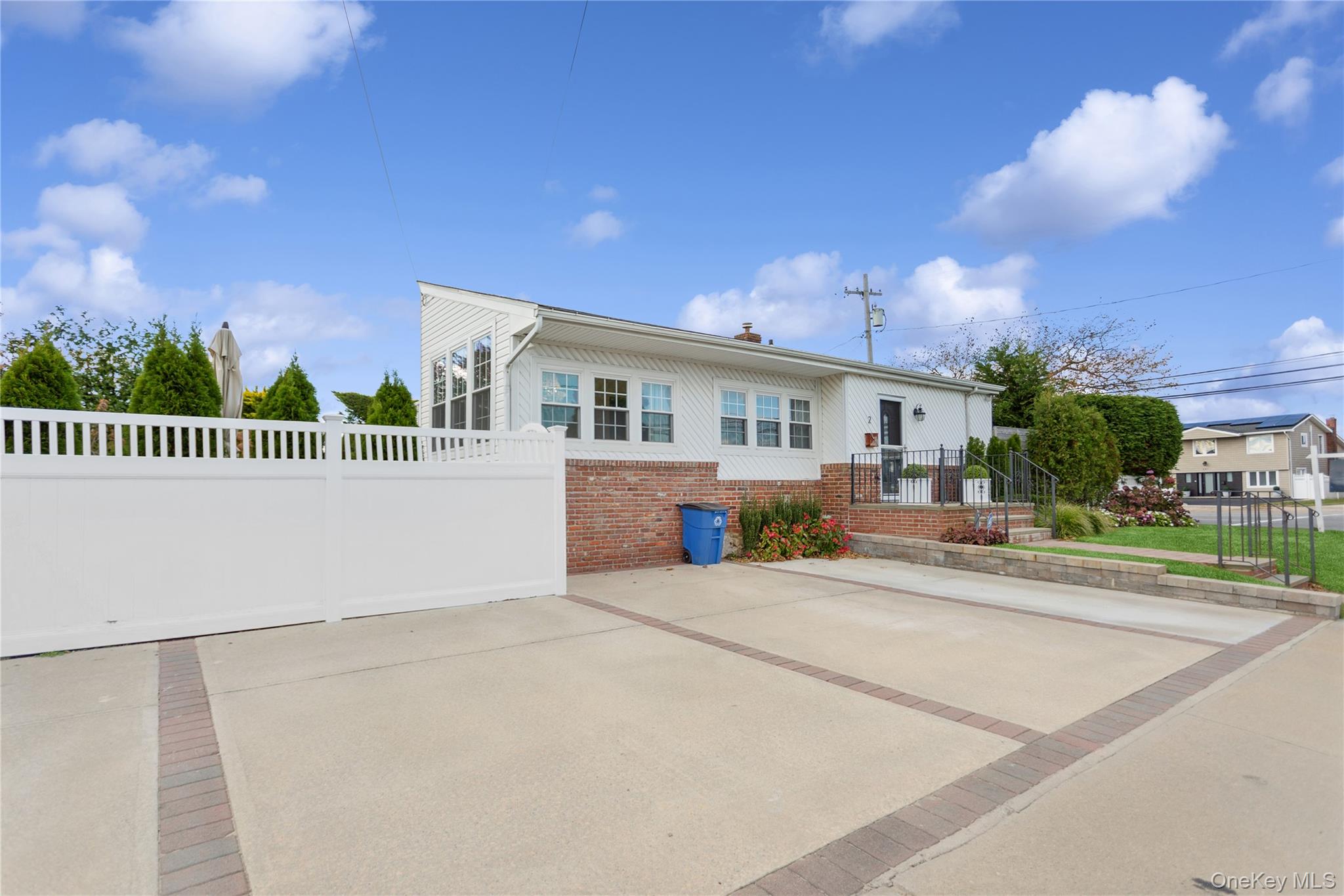 #2 photo, 2 Leamington St, Lido Beach , NY 11561