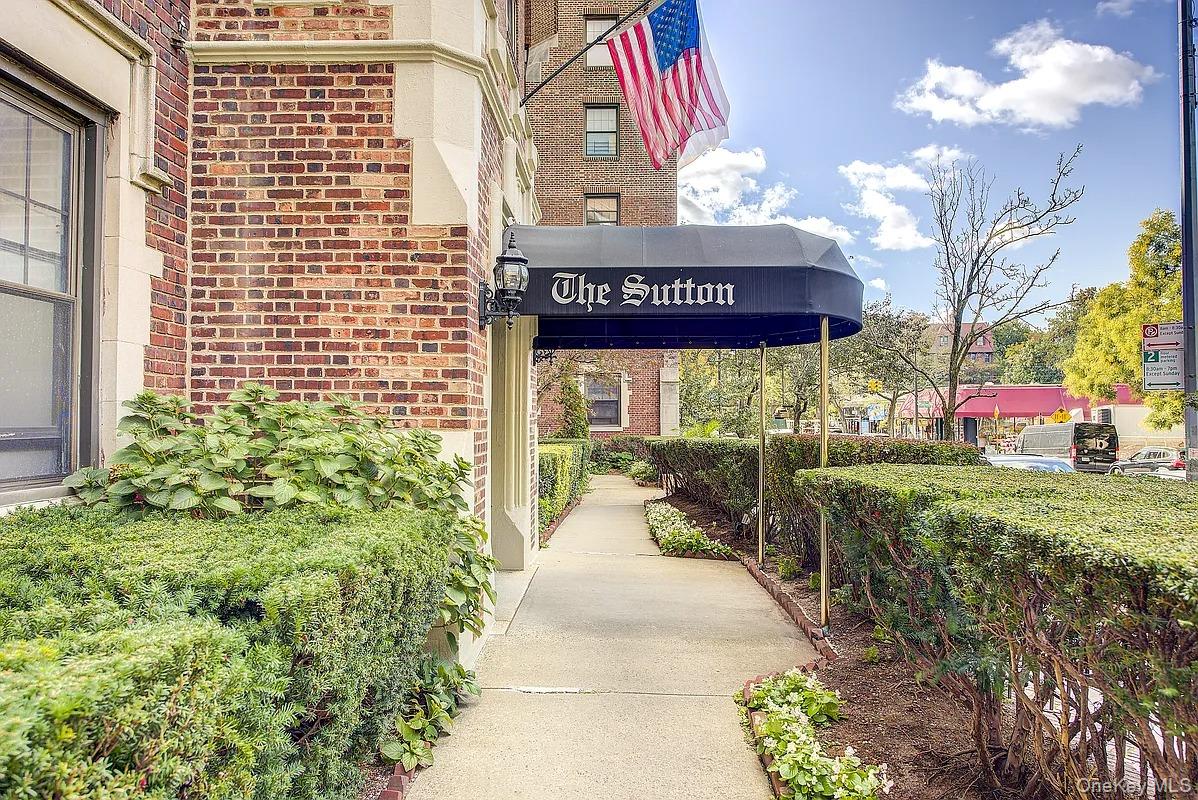 #3 photo, 109-14 Ascan Avenue, Forest Hills , NY 11375