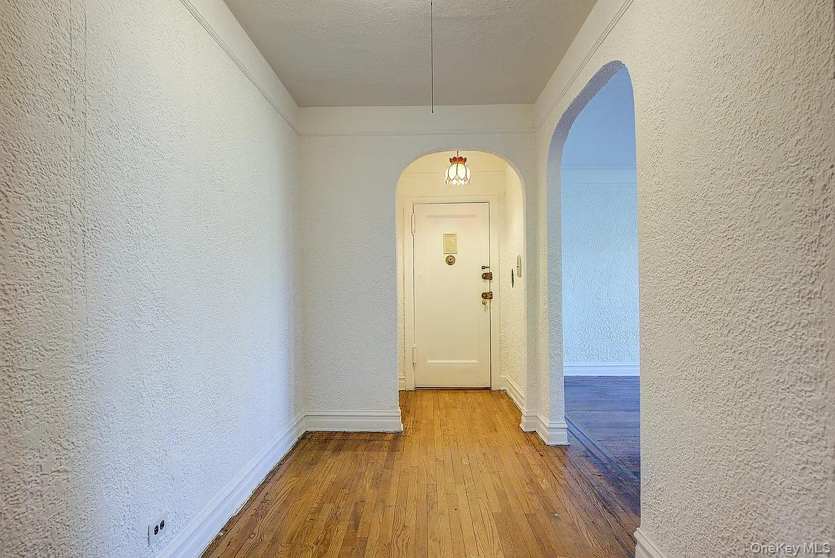 #4 photo, 109-14 Ascan Avenue, Forest Hills , NY 11375