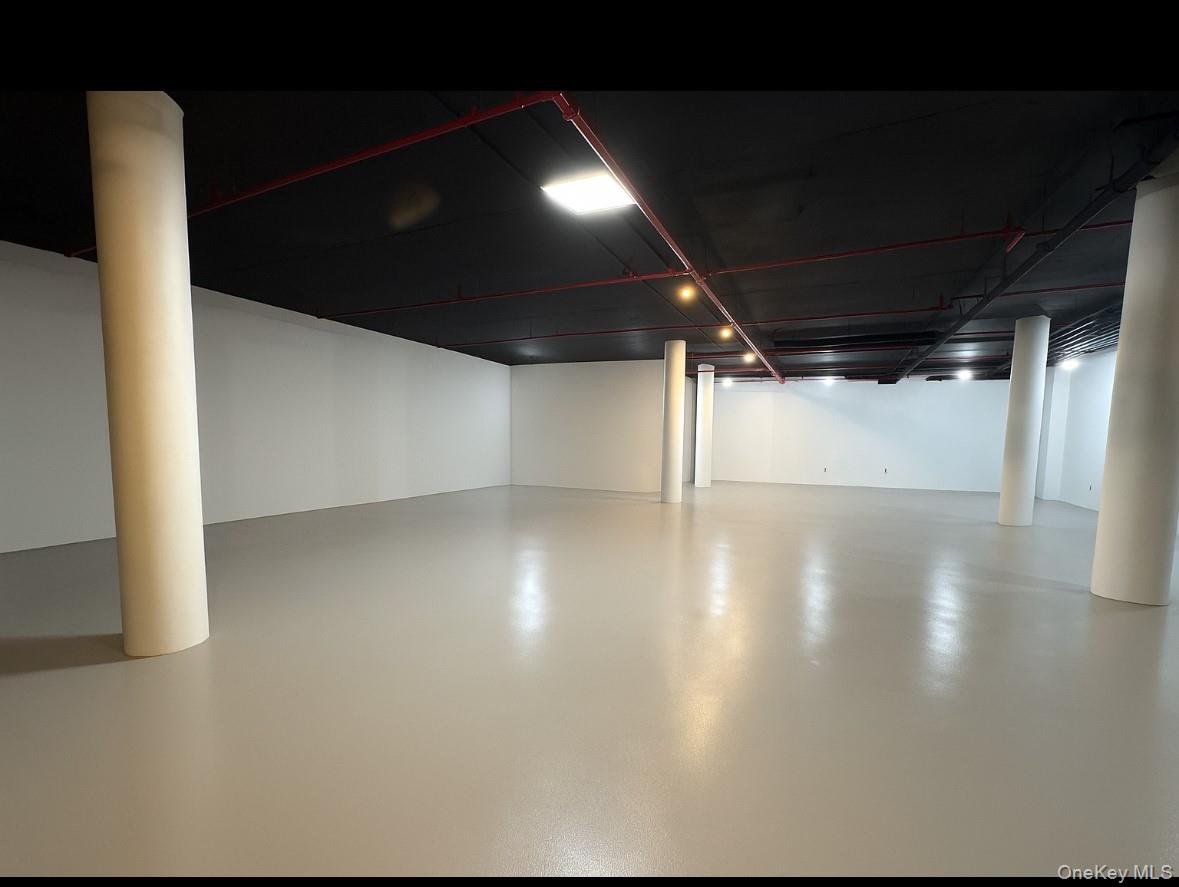 #5 photo, 29-30 12th Street, Astoria , NY 11102