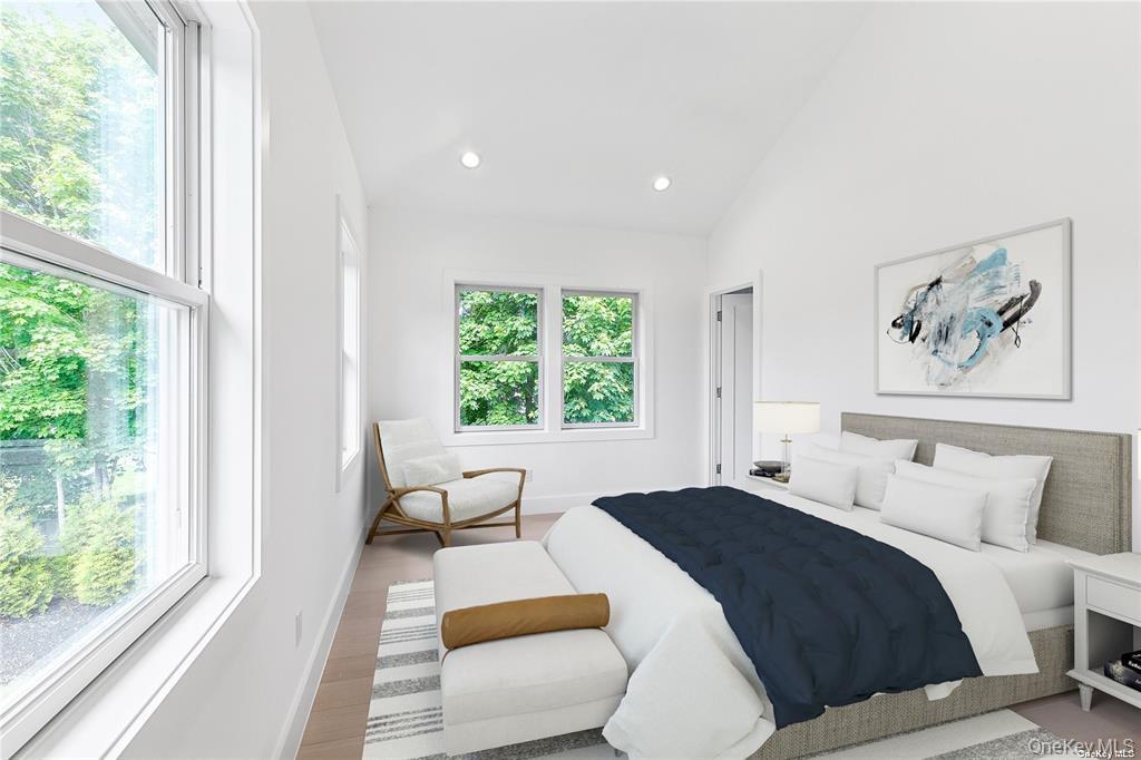 #5 photo, 21 Montauk Hwy #2, Westhampton , NY 11977