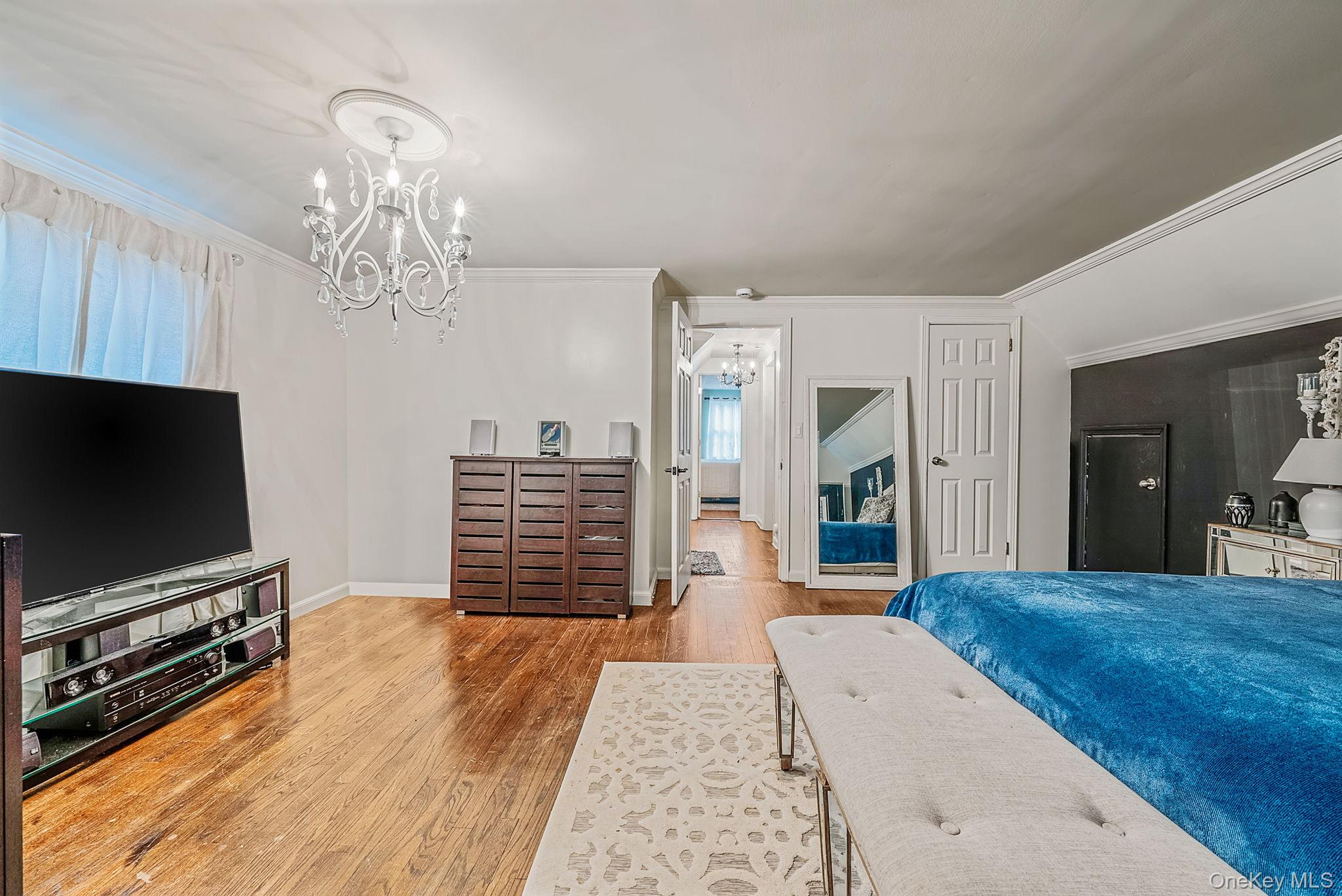 #20 photo, 50 Mole Place, Amityville , NY 11701