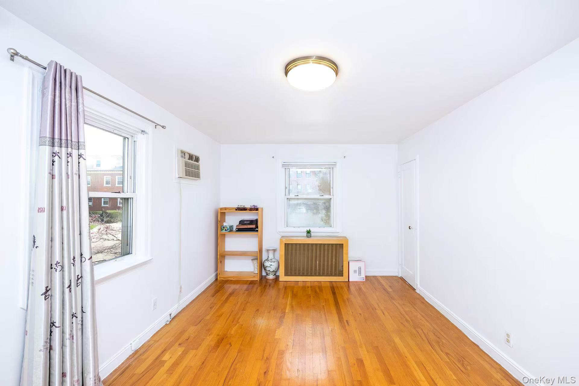 #15 photo, 56-28 213th Street, Bayside , NY 11364