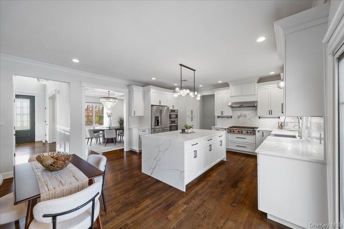 #15 photo, 60 Moss Lane, Jericho , NY 11753