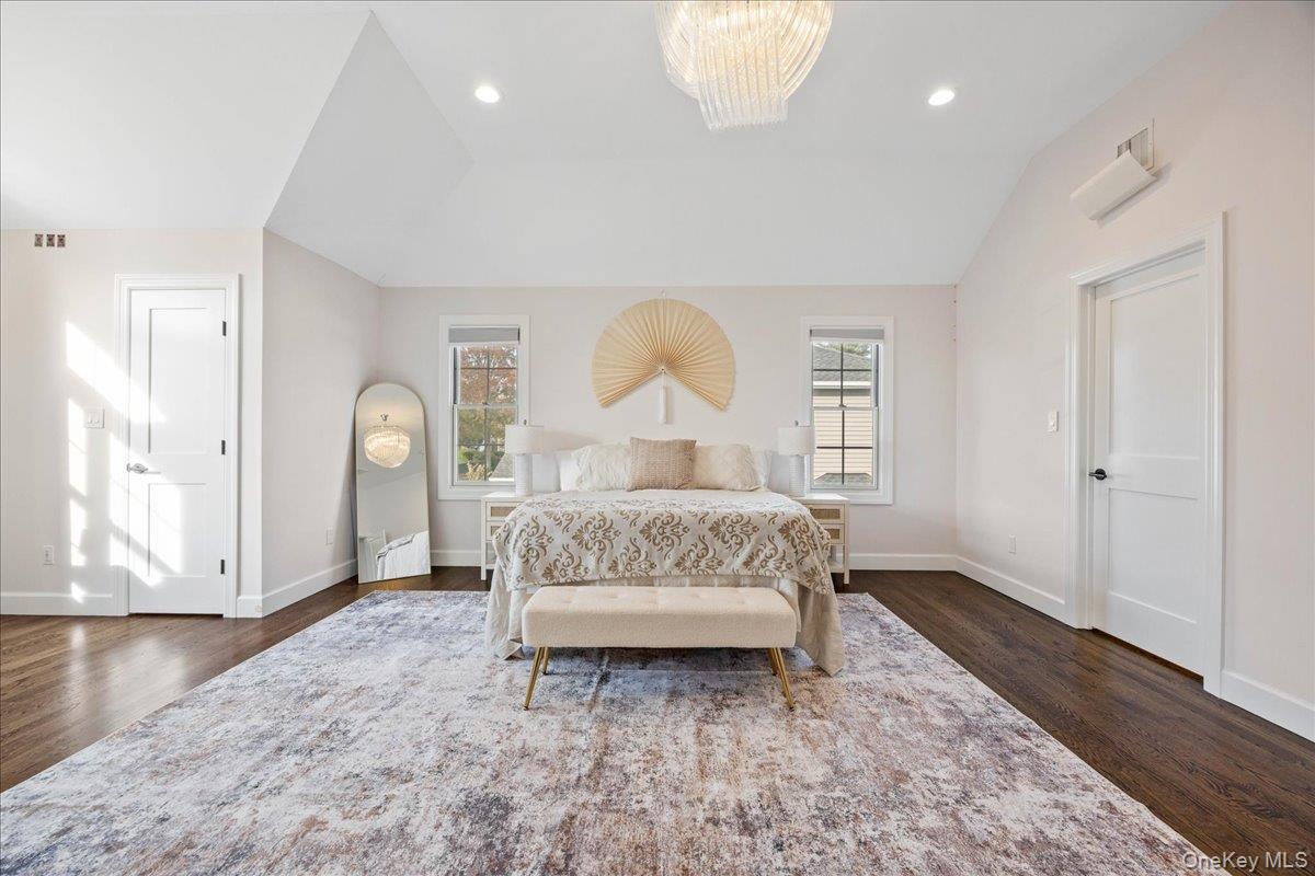 #18 photo, 60 Moss Lane, Jericho , NY 11753