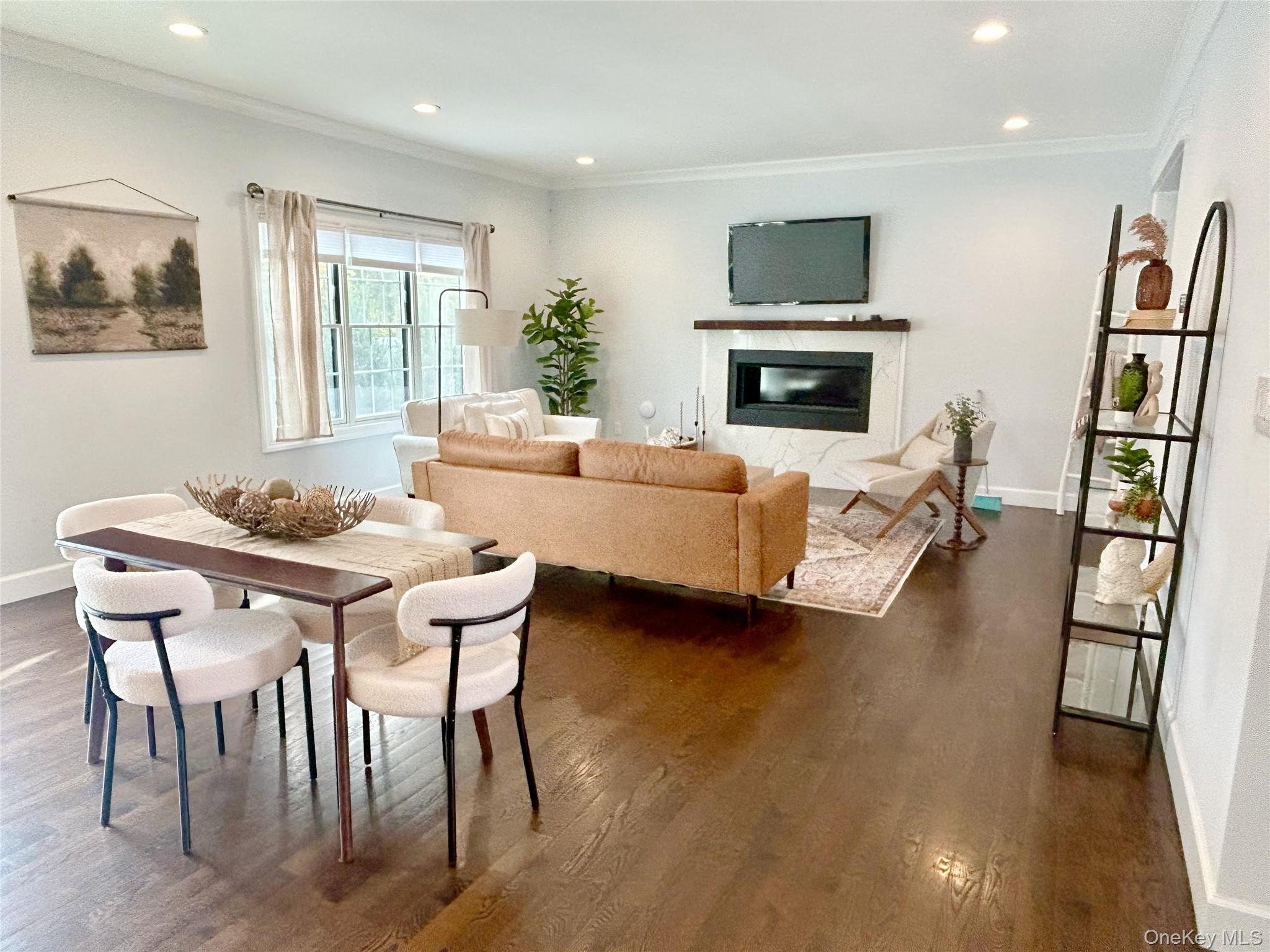 #5 photo, 60 Moss Lane, Jericho , NY 11753