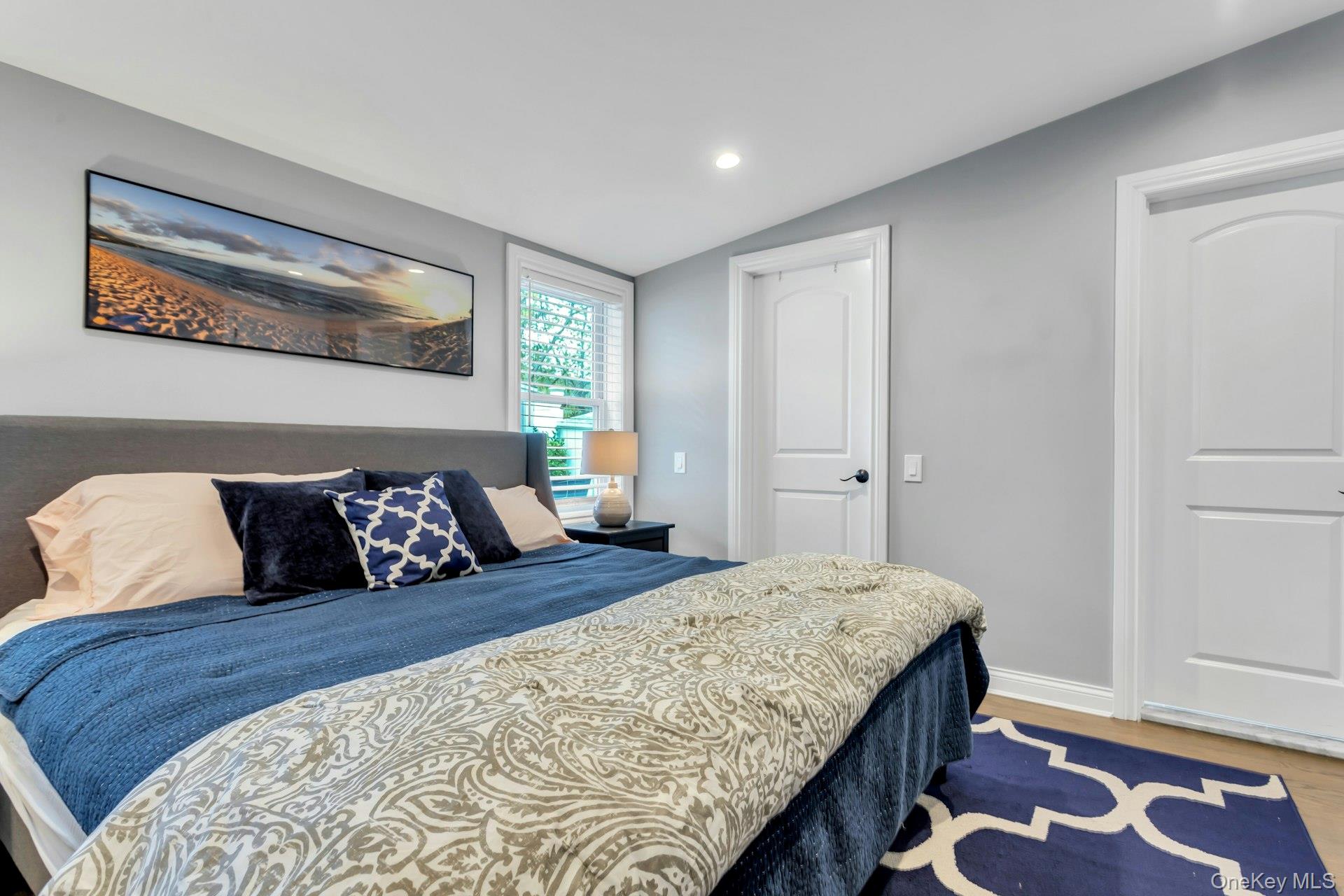 #17 photo, 5 Cody Avenue, Glen Head , NY 11545