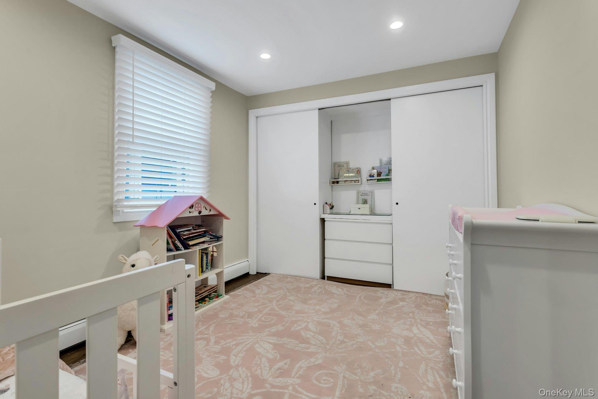 #19 photo, 5 Cody Avenue, Glen Head , NY 11545