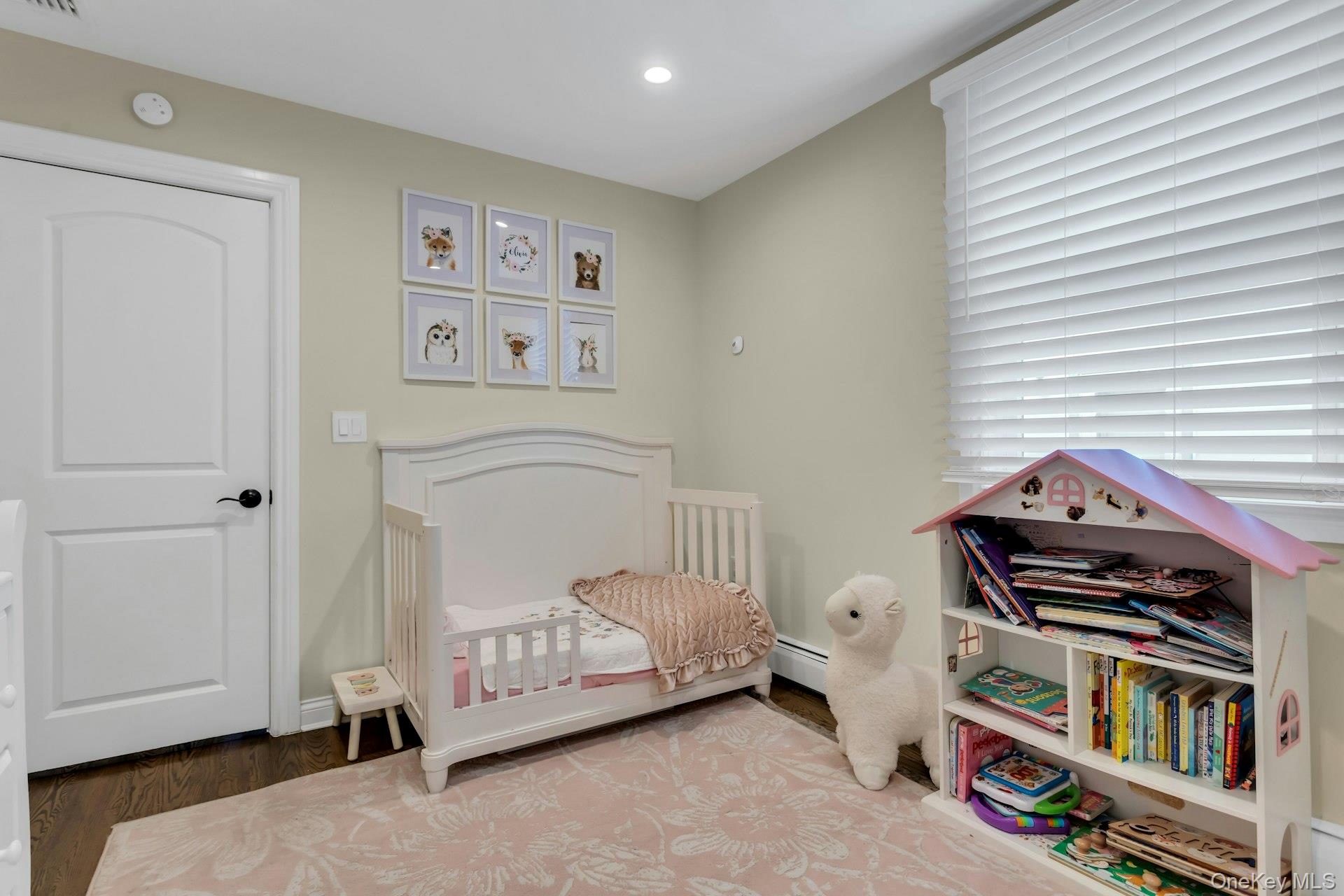 #20 photo, 5 Cody Avenue, Glen Head , NY 11545