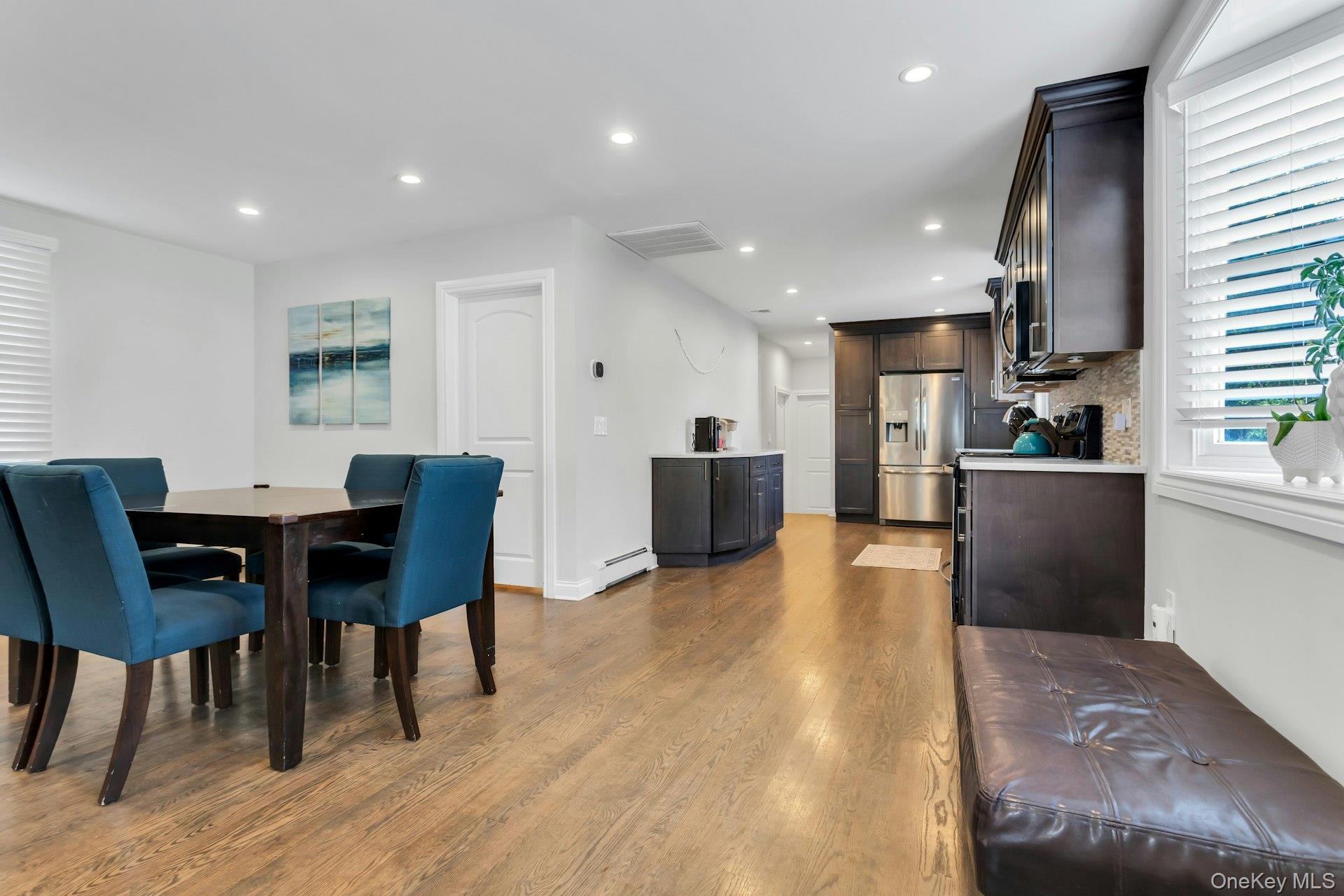 #5 photo, 5 Cody Avenue, Glen Head , NY 11545