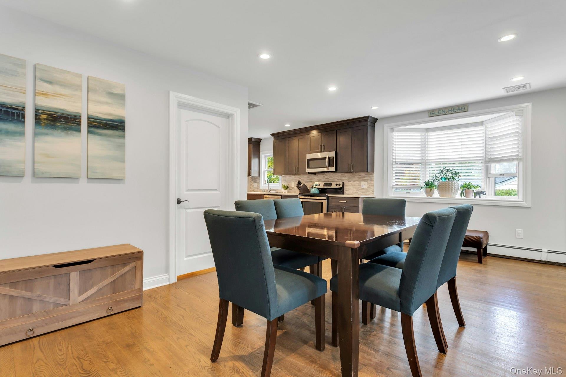 #7 photo, 5 Cody Avenue, Glen Head , NY 11545