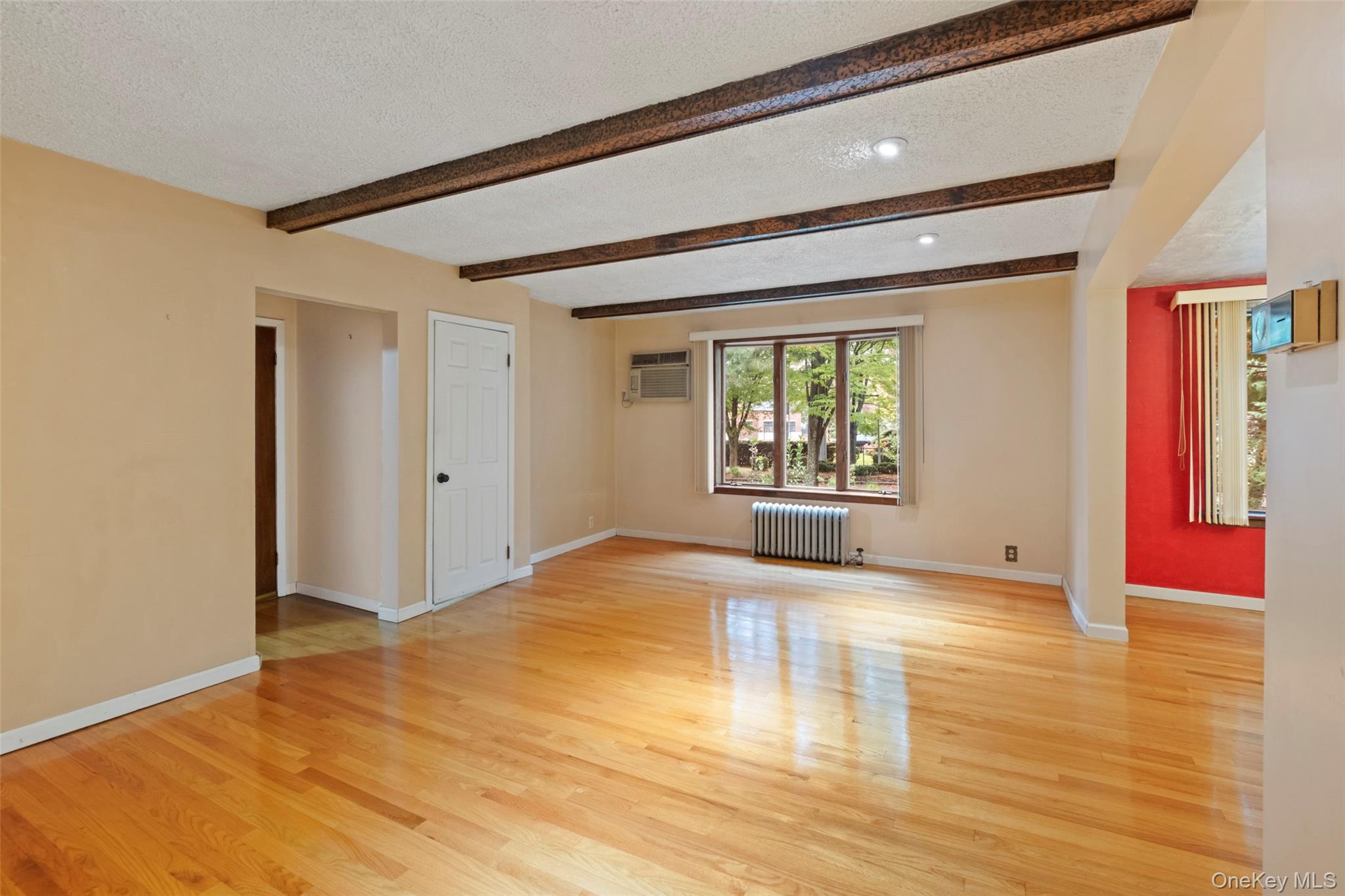 #11 photo, 501 Tulip Avenue, Floral Park , NY 11001