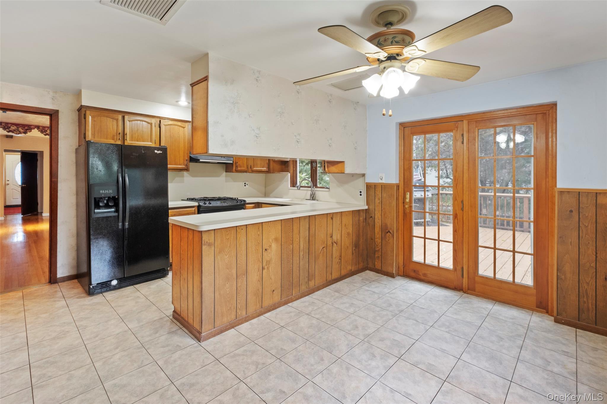 #19 photo, 501 Tulip Avenue, Floral Park , NY 11001