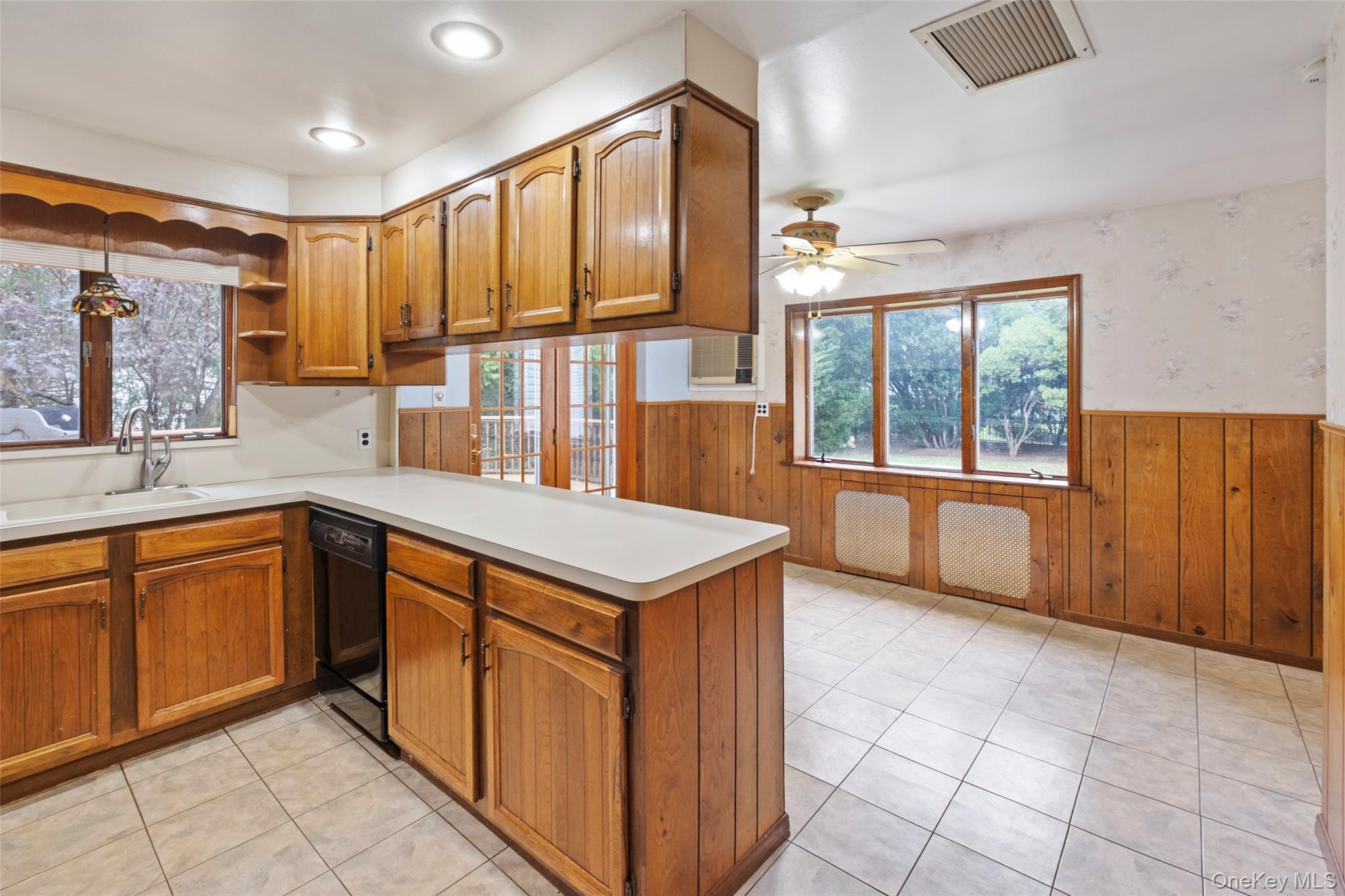 #20 photo, 501 Tulip Avenue, Floral Park , NY 11001