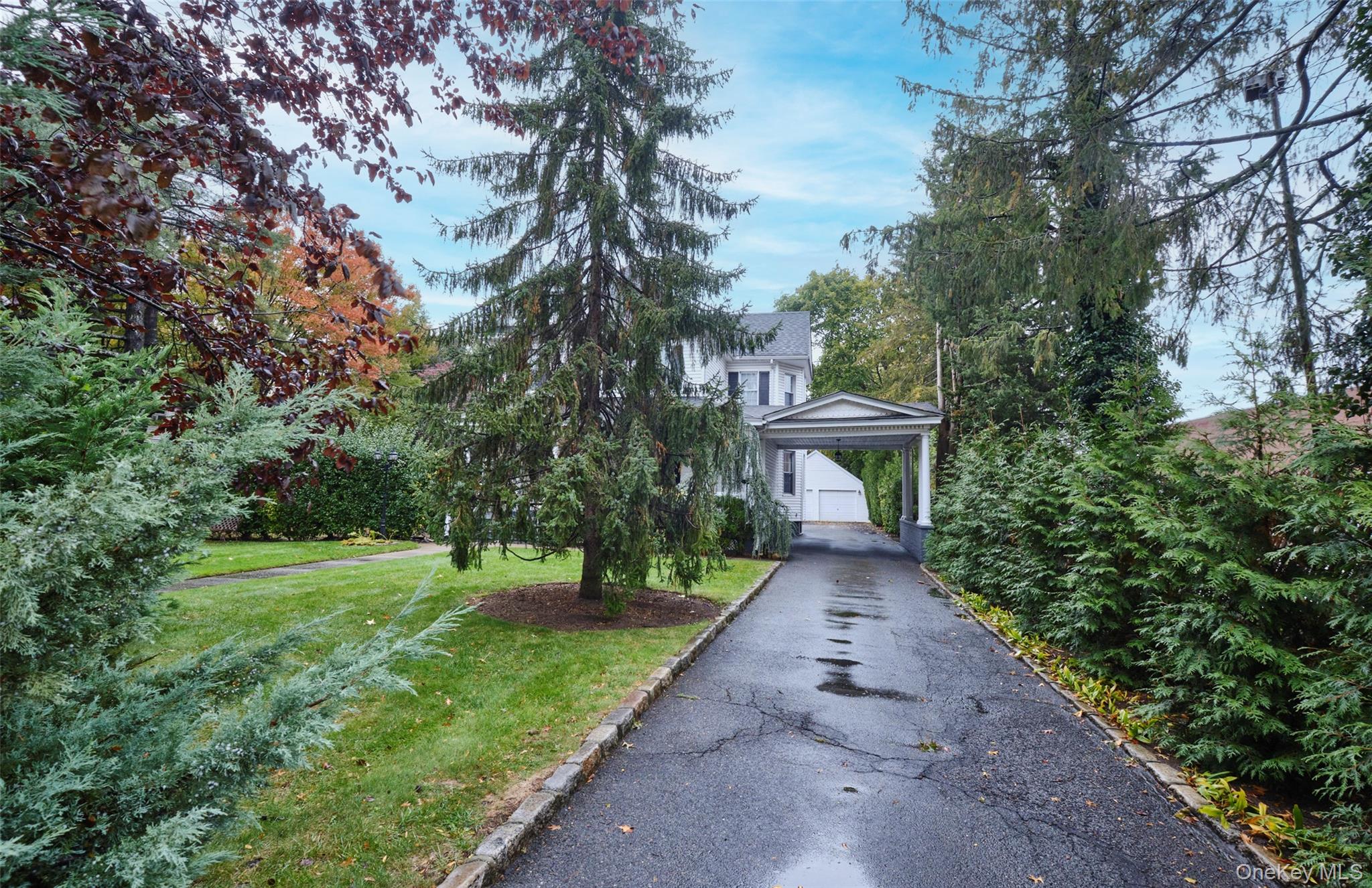 #5 photo, 501 Tulip Avenue, Floral Park , NY 11001