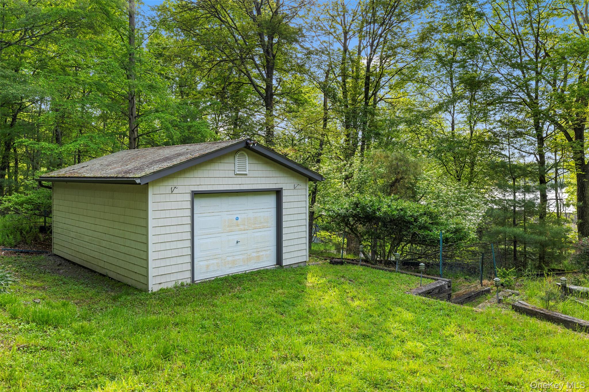 #10 photo, 16 Fairway Drive, Highland Lake , NY 12743