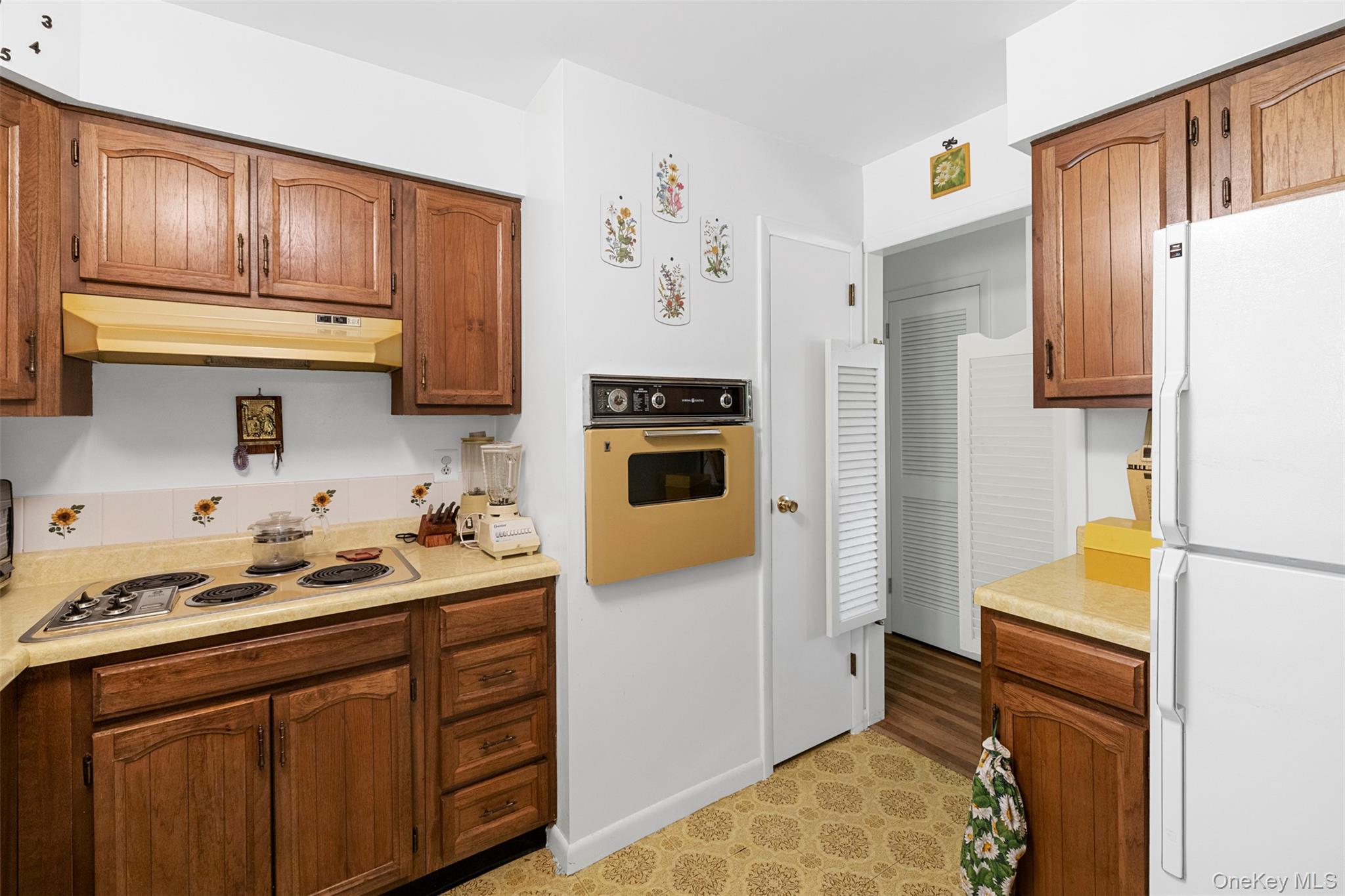 #19 photo, 16 Fairway Drive, Highland Lake , NY 12743