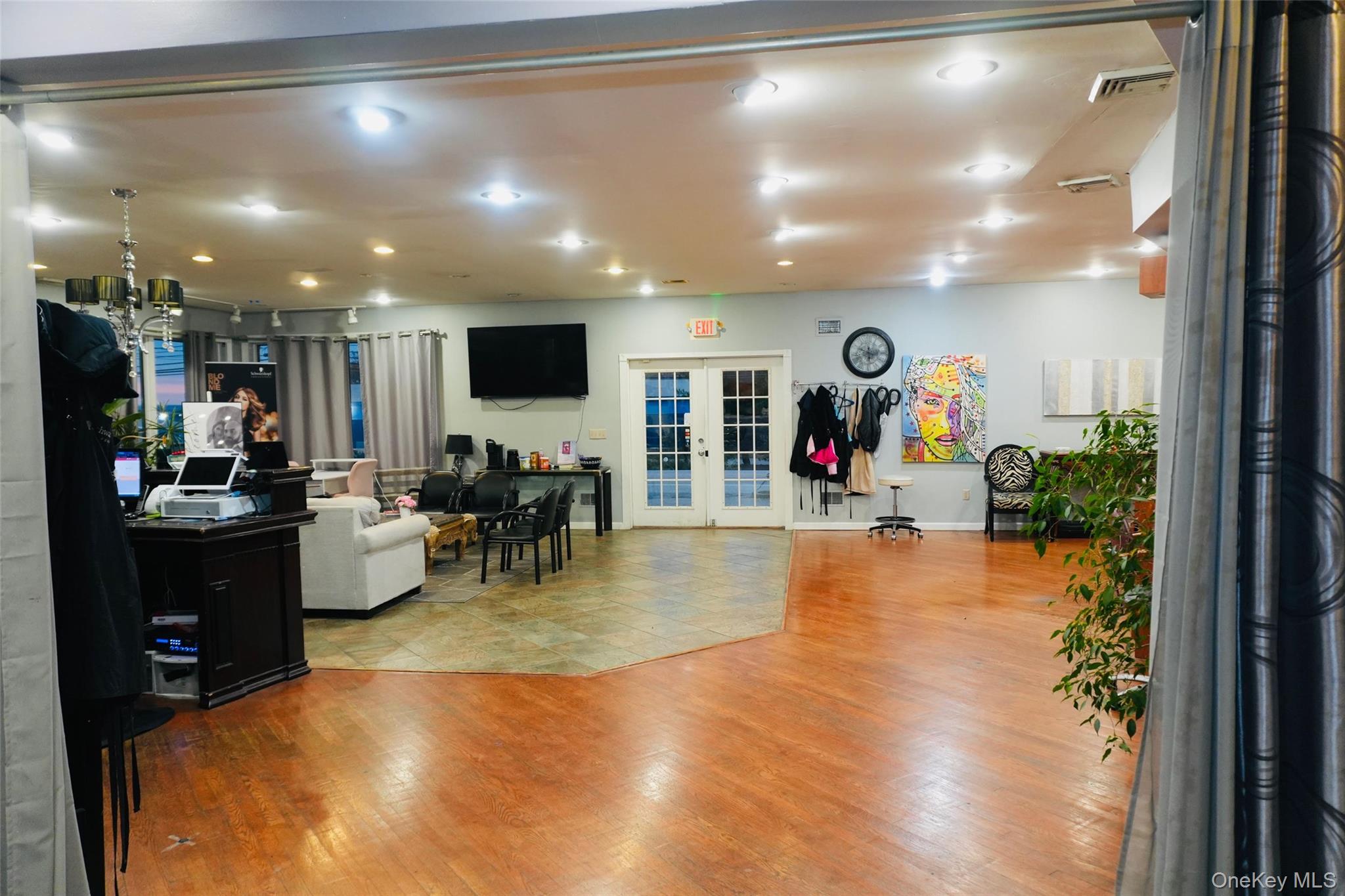 #8 photo, 799 Route 211, Middletown , NY 10941