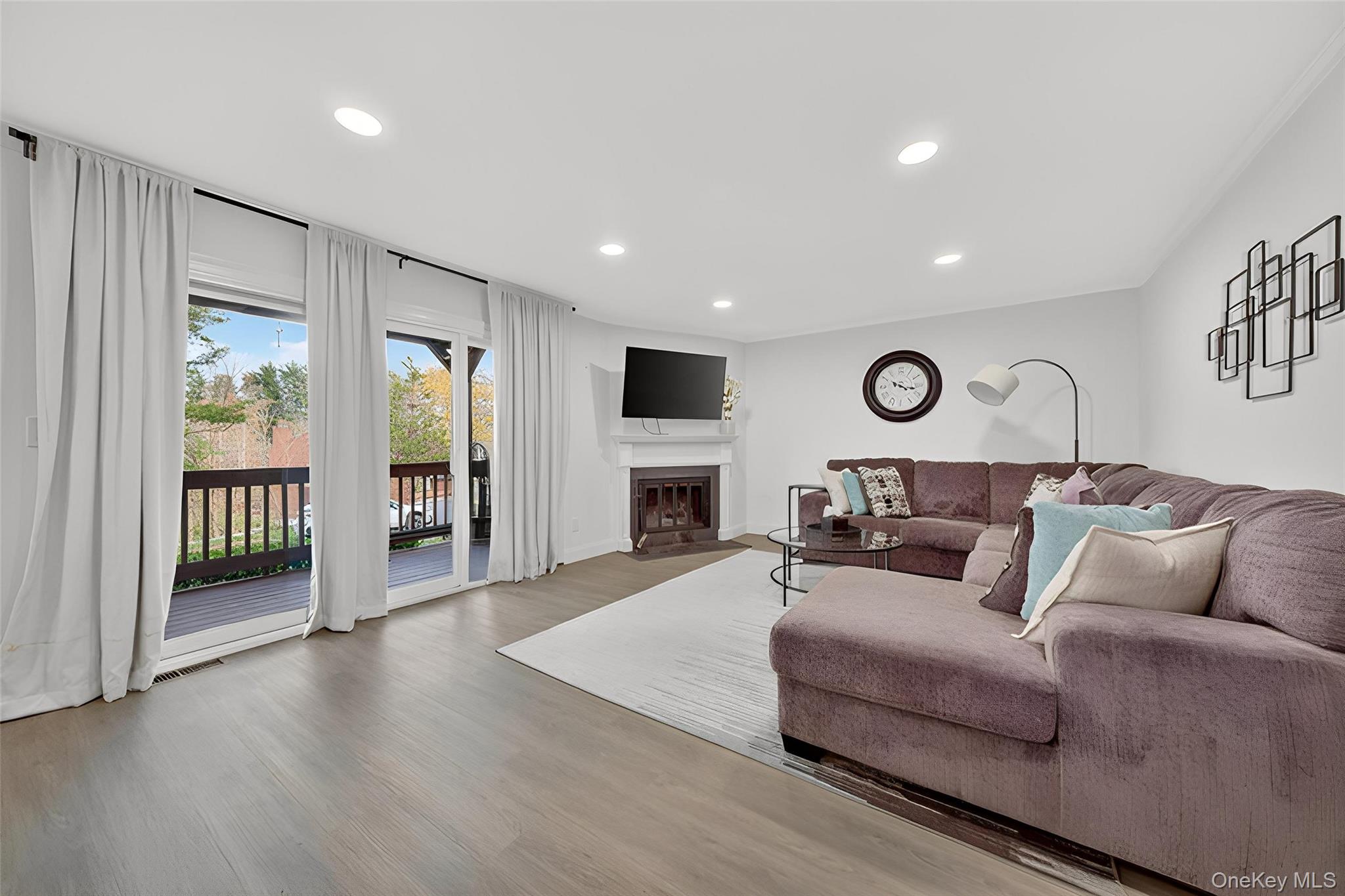 #4 photo, 201 Tamarack Lane, Brewster , NY 10509