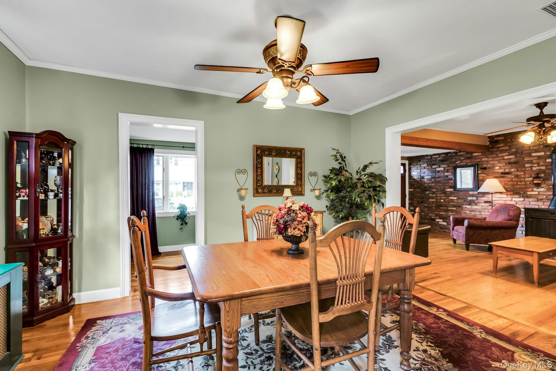 #9 photo, 36 Roslyn Street, Islip Terrace , NY 11752