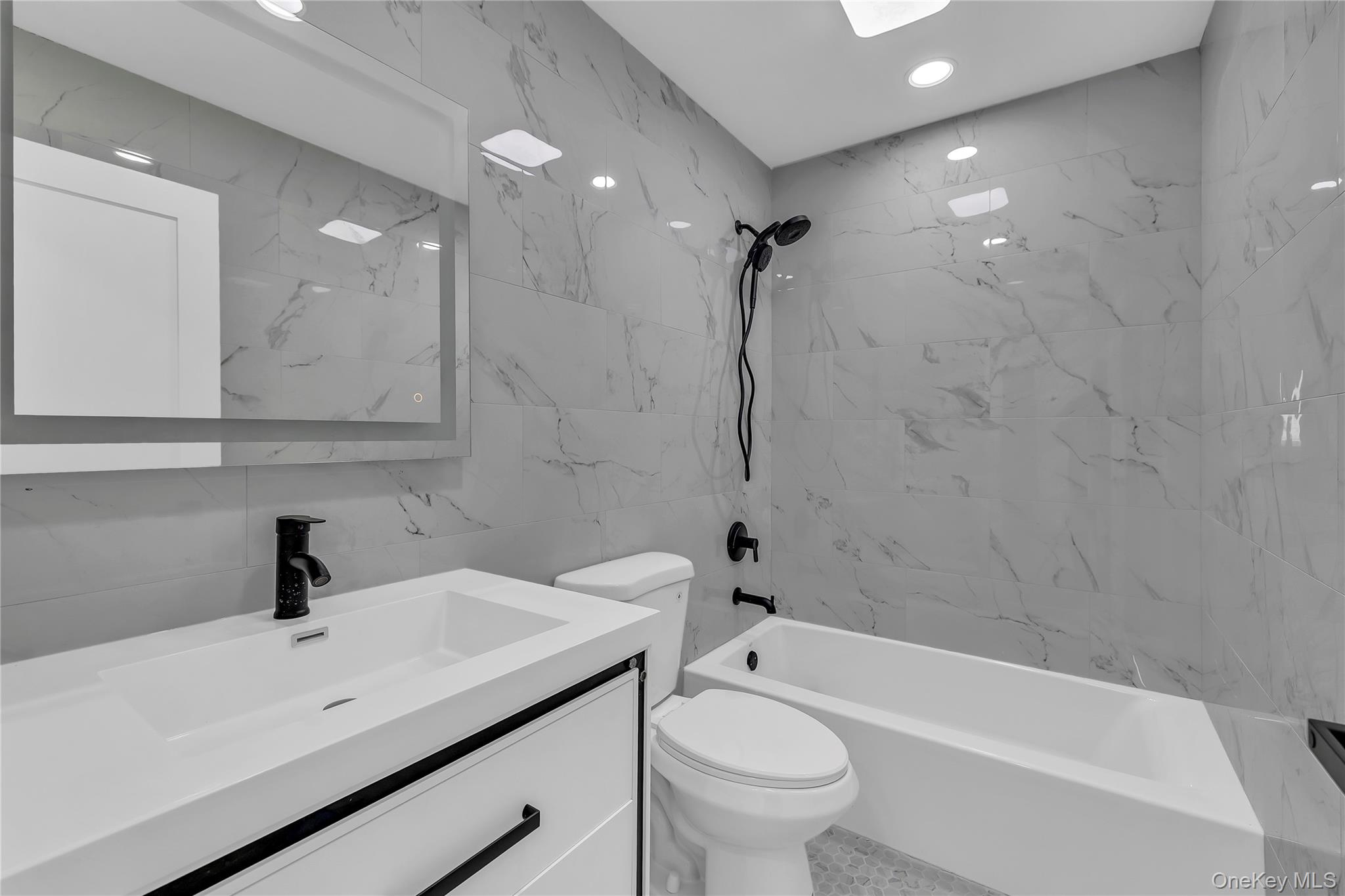 #16 photo, 22 Family Lane, Levittown , NY 11756