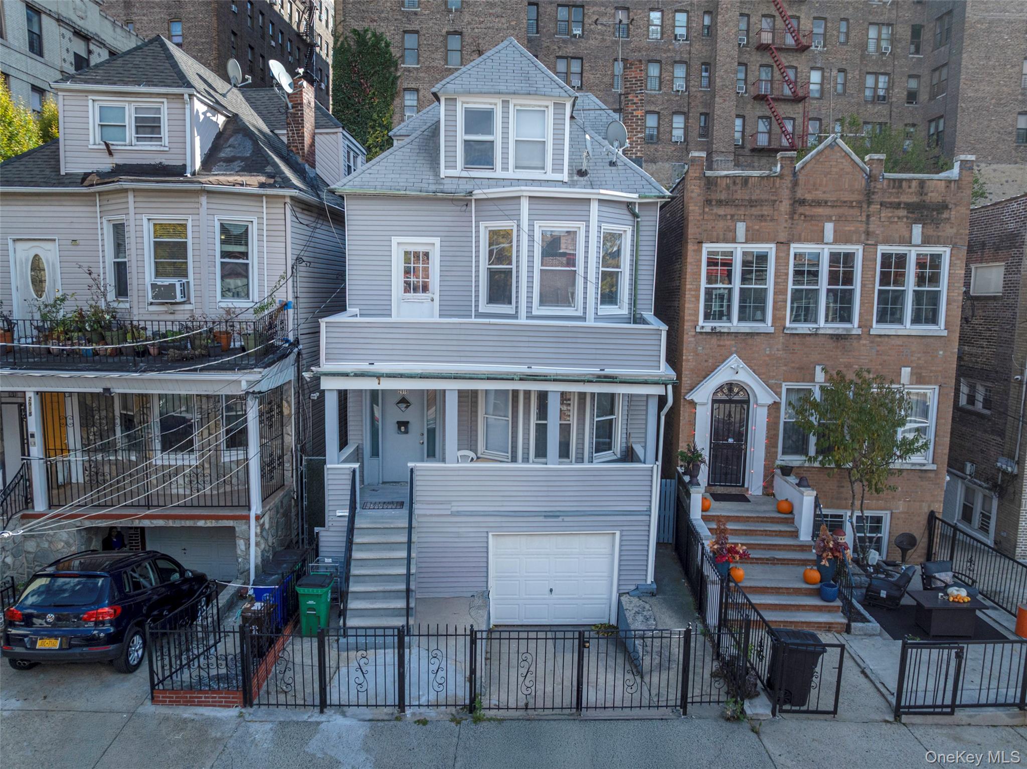 #1 photo, 2916 Heath Avenue, Bronx , NY 10463