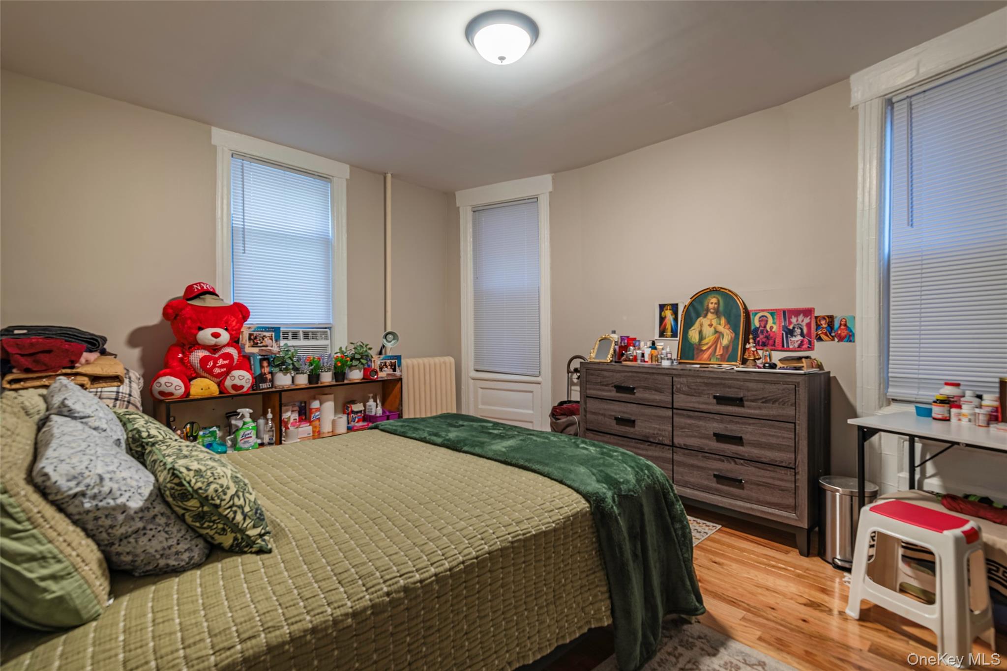 #10 photo, 2916 Heath Avenue, Bronx , NY 10463