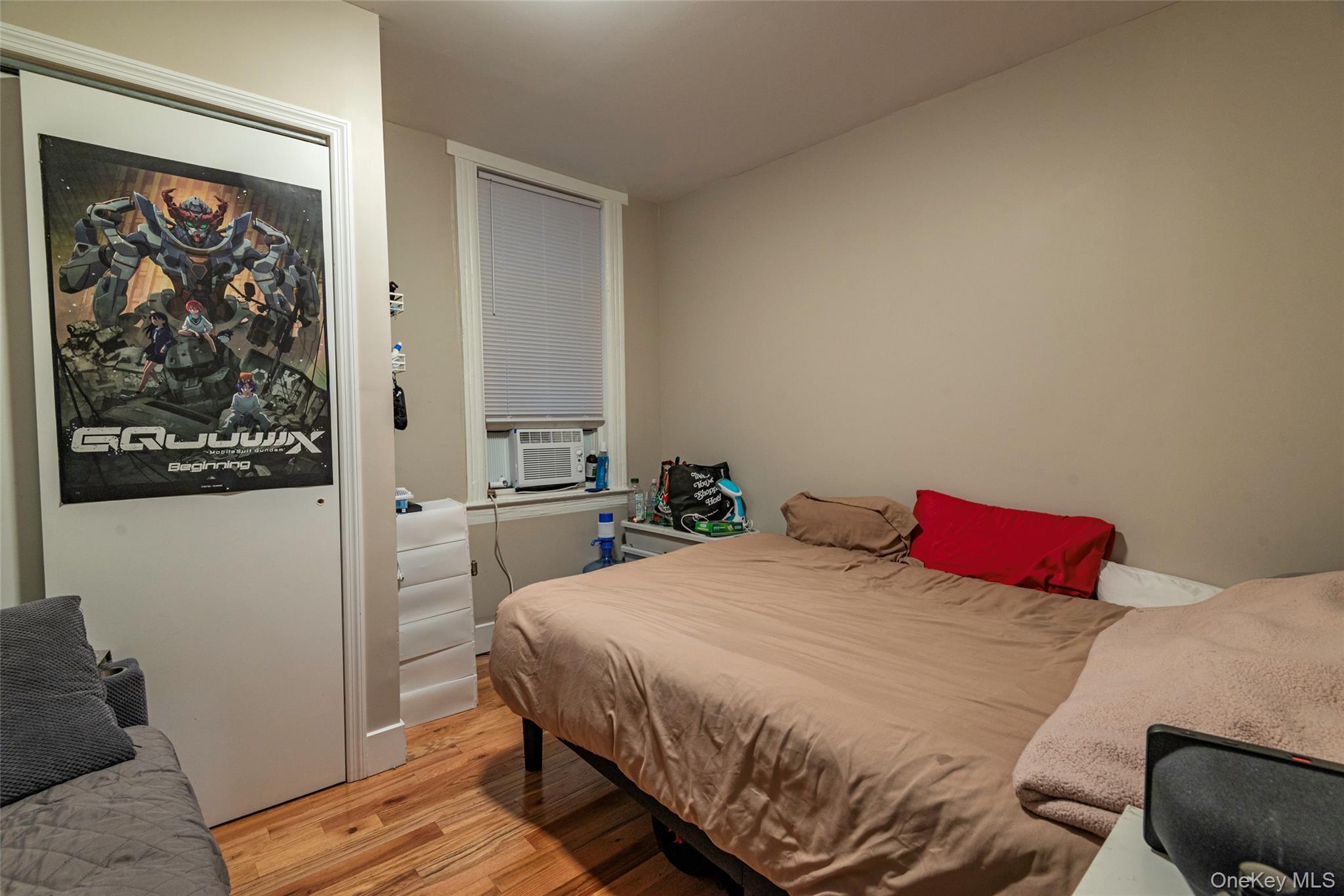 #13 photo, 2916 Heath Avenue, Bronx , NY 10463