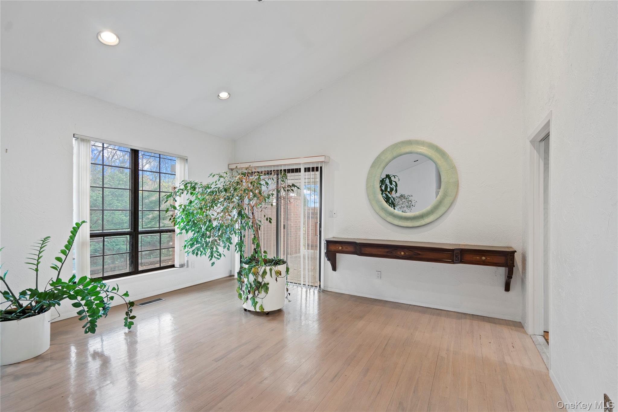 #5 photo, 147 Darters Lane, Manhasset , NY 11030