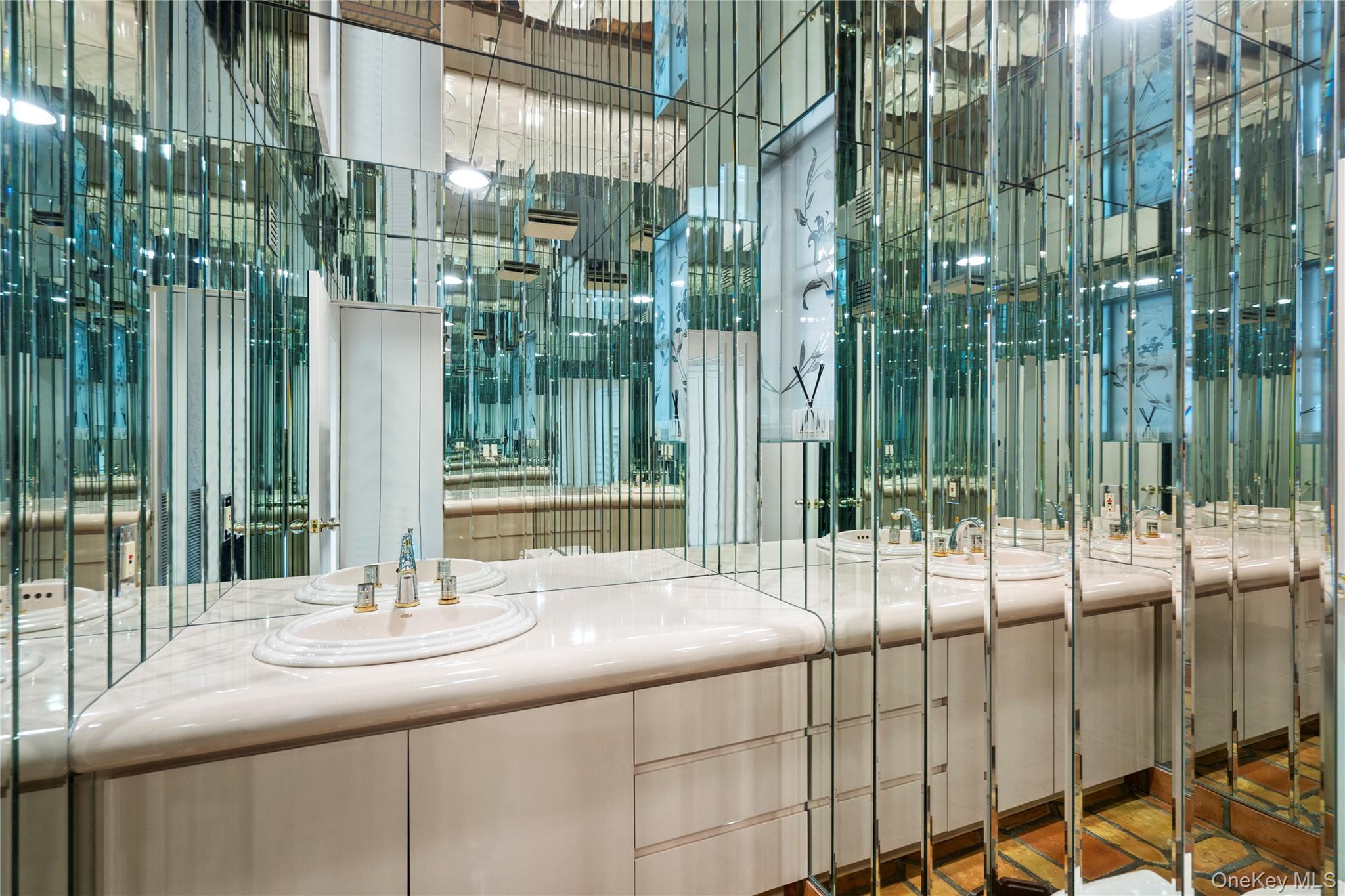 #6 photo, 147 Darters Lane, Manhasset , NY 11030