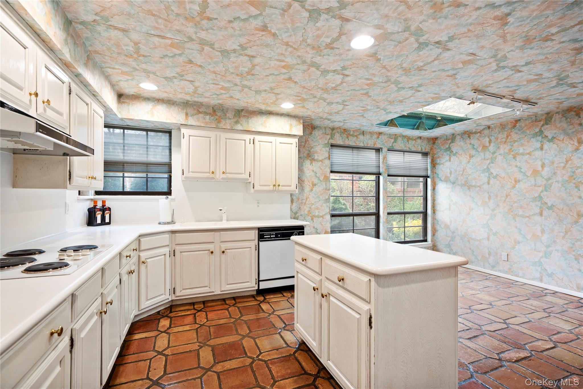 #7 photo, 147 Darters Lane, Manhasset , NY 11030