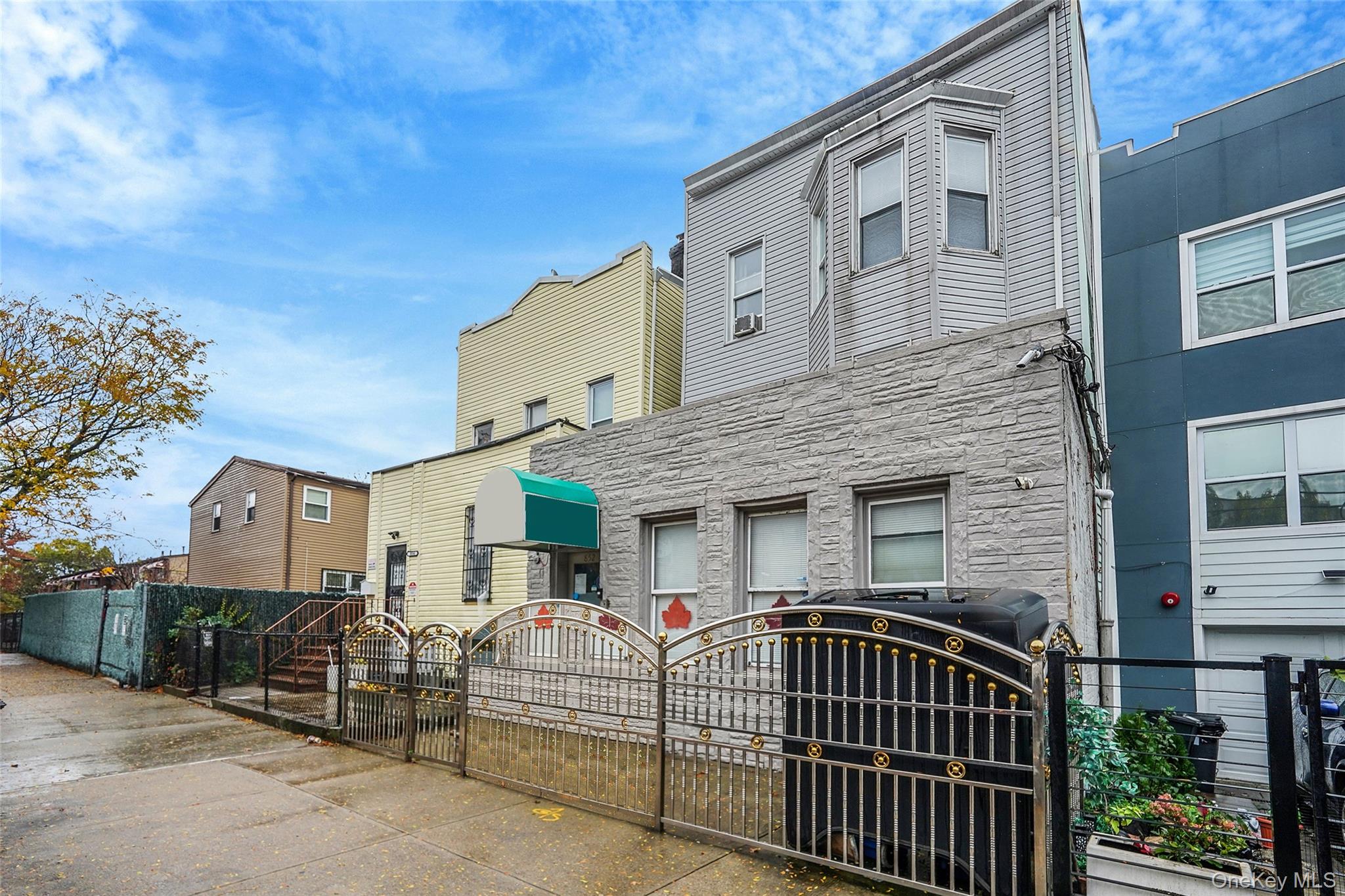 #2 photo, 852 Blake Avenue, Brooklyn , NY 11207