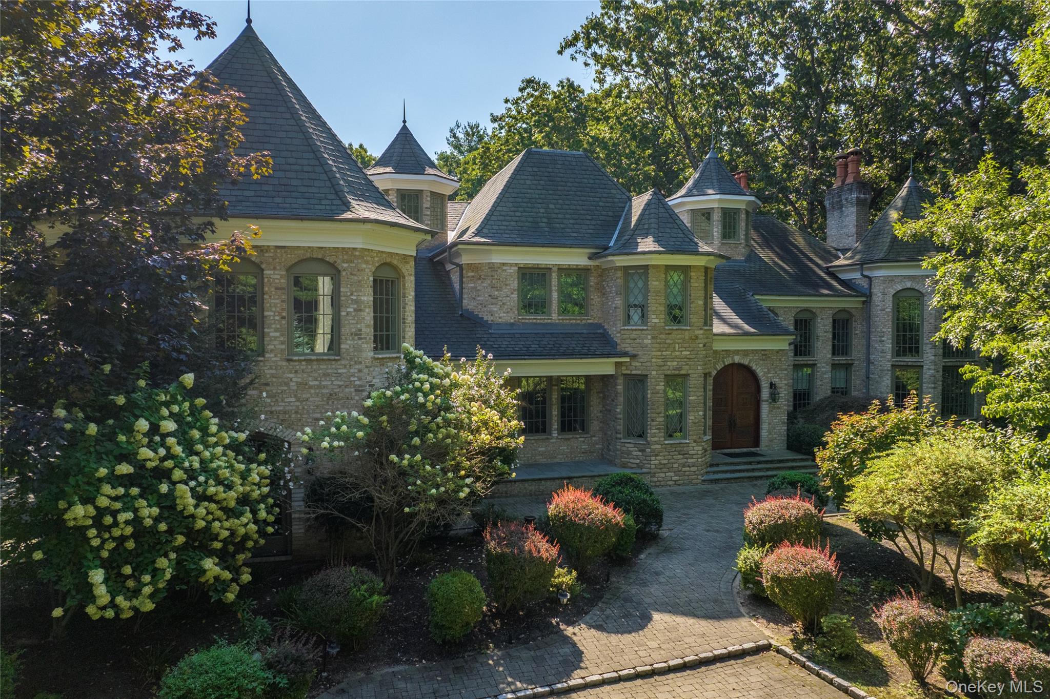 #1 photo, 178 Brookville Road, Muttontown , NY 11545